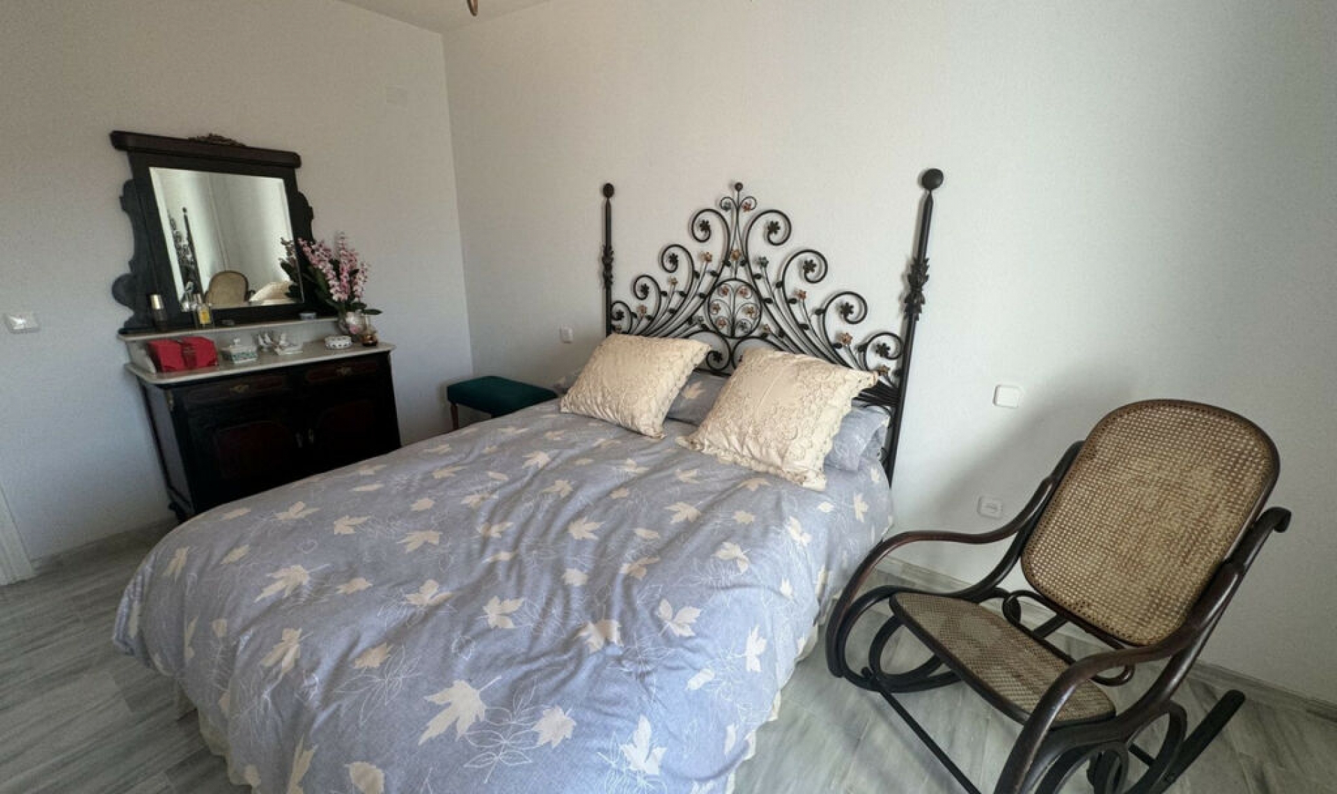 Resale - Apartment -
Las Chapas