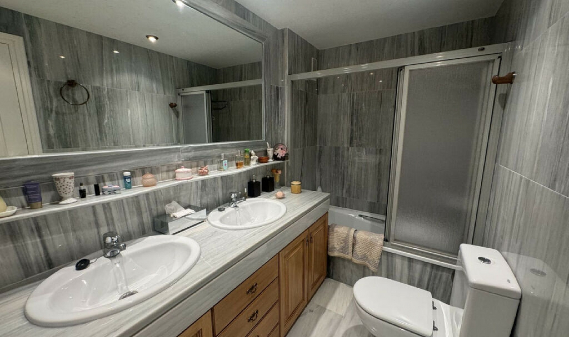 Resale - Apartment -
Las Chapas