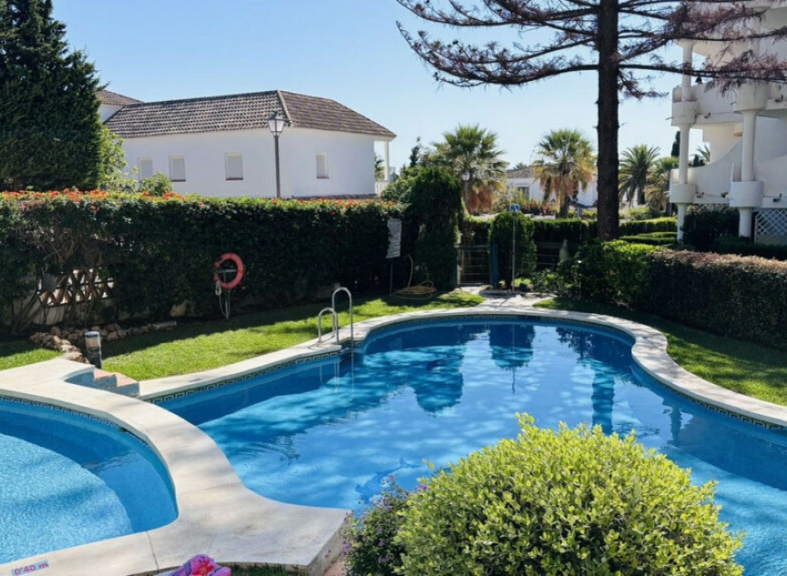 Resale - Apartment -
Las Chapas