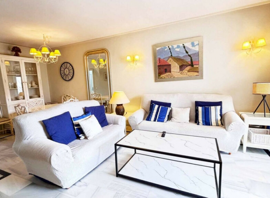 Resale - Apartment -
Las Chapas