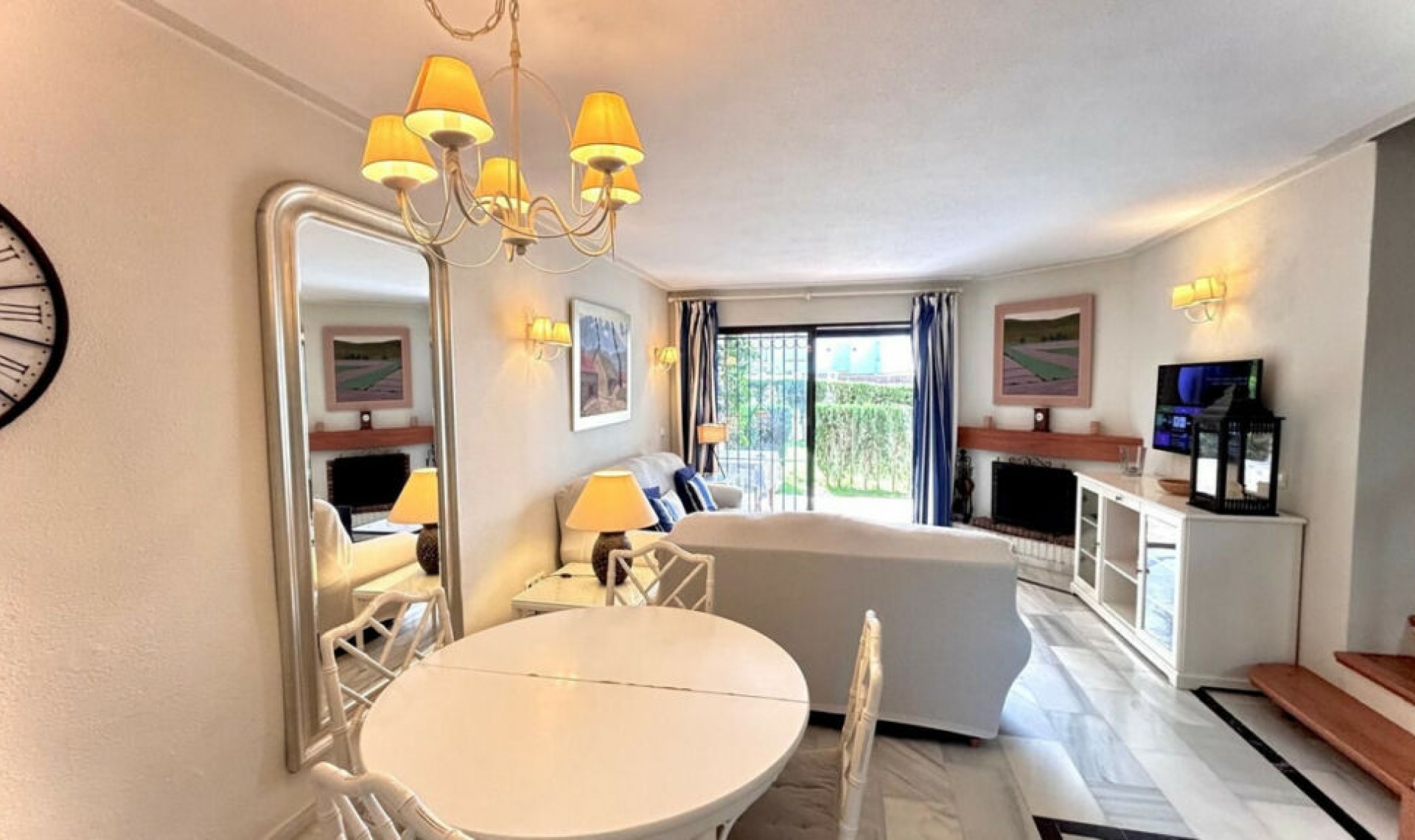 Resale - Apartment -
Las Chapas