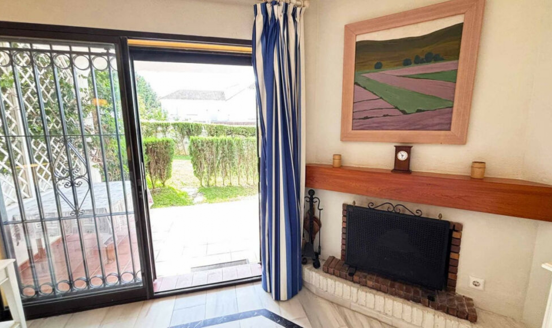 Resale - Apartment -
Las Chapas