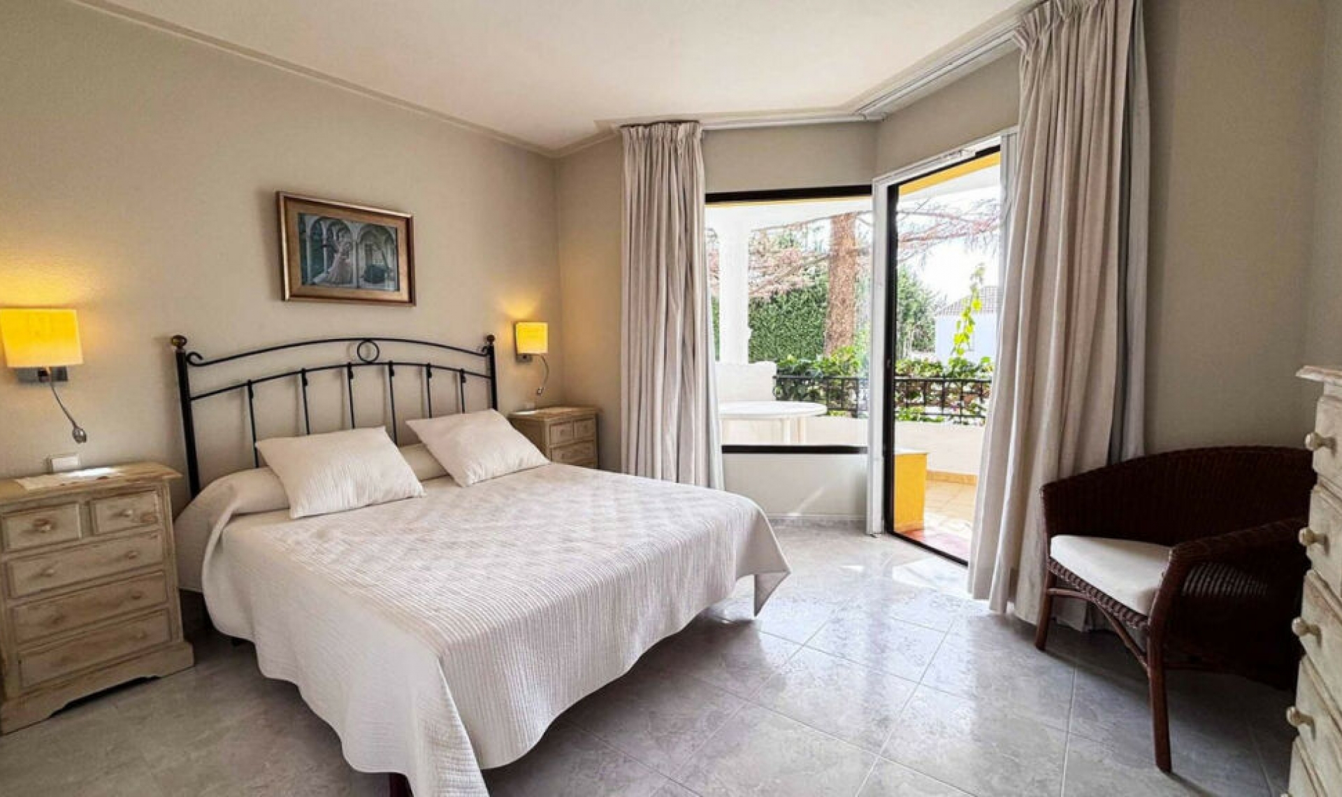 Resale - Apartment -
Las Chapas