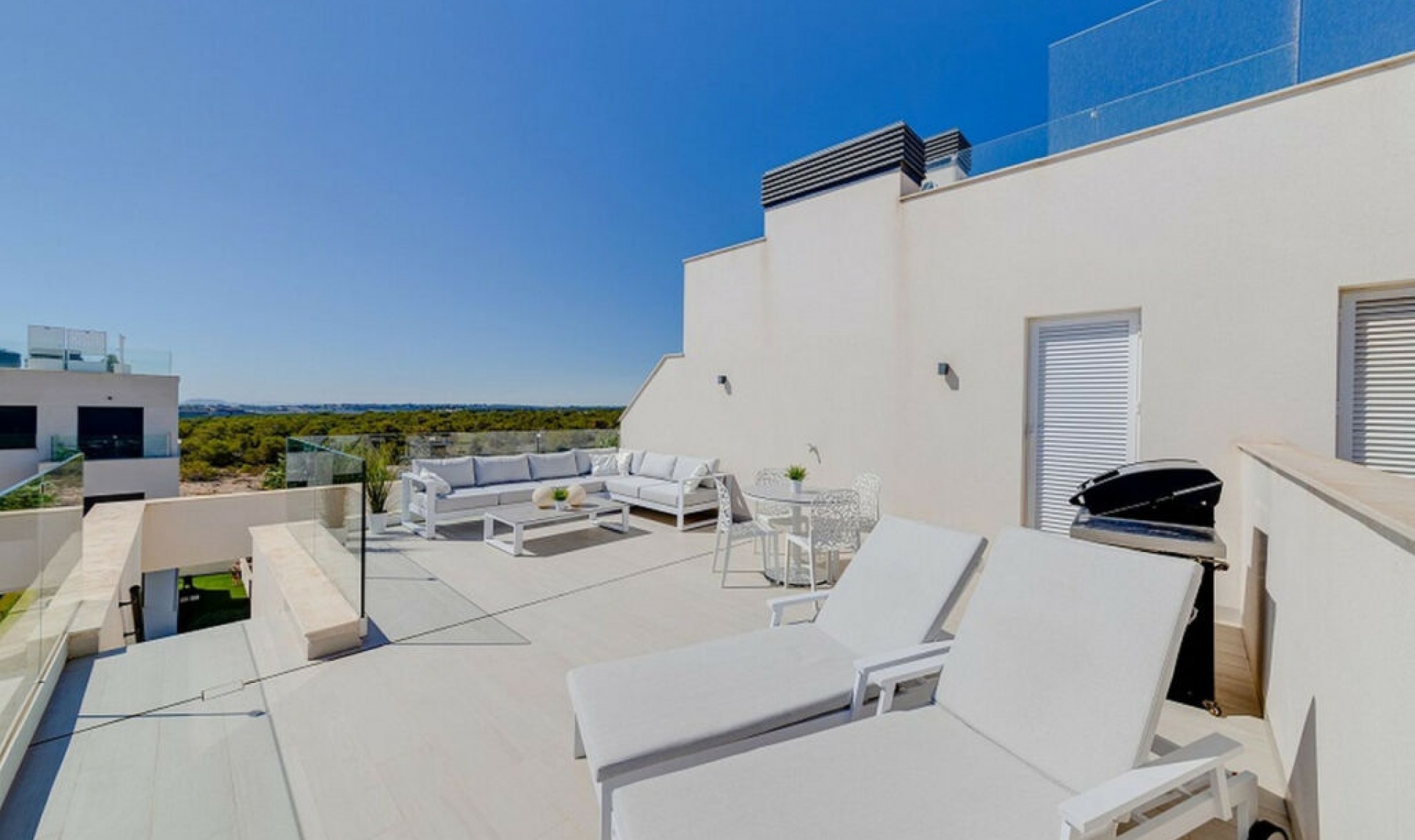 Resale - Apartment -
Las Colinas Golf