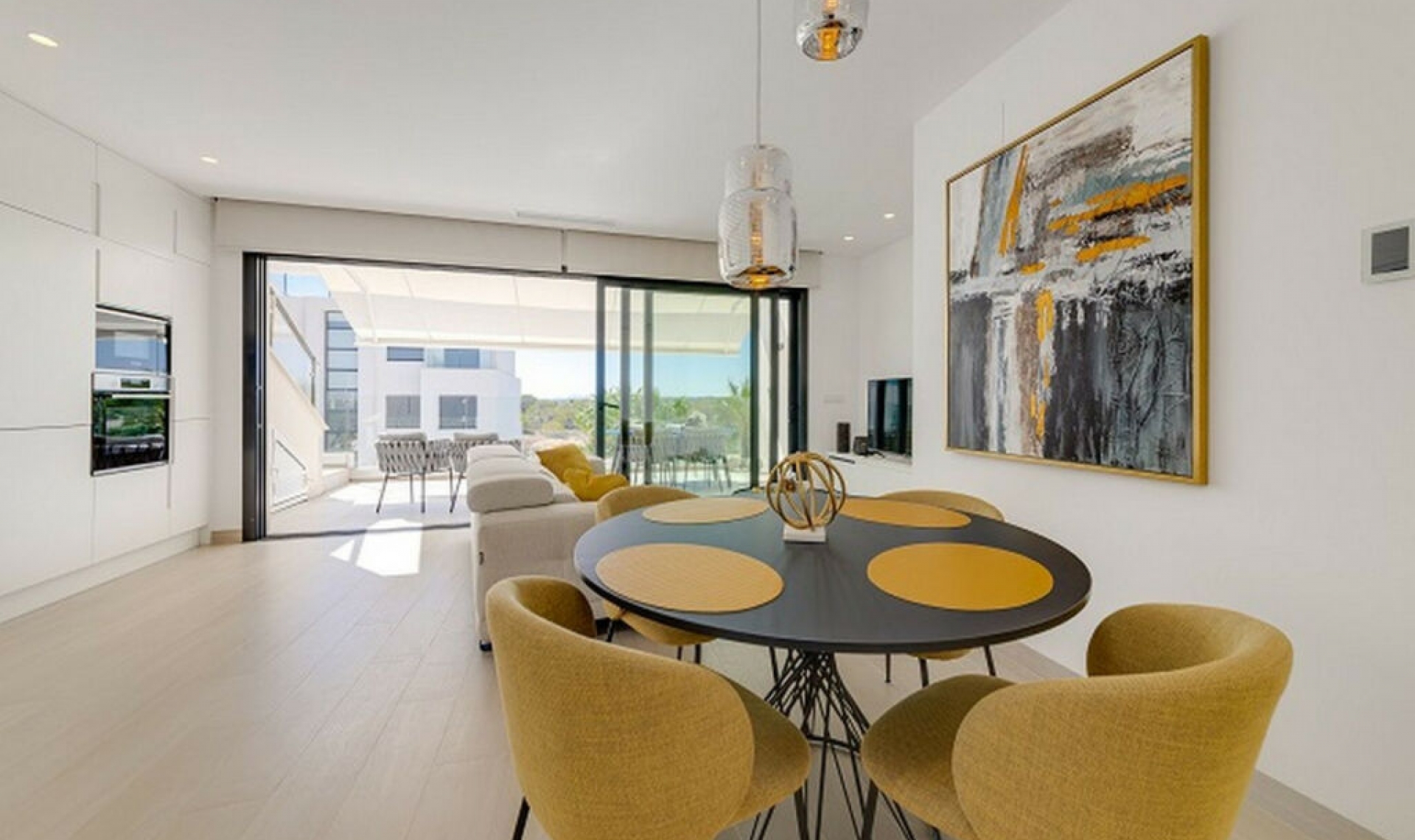 Resale - Apartment -
Las Colinas Golf