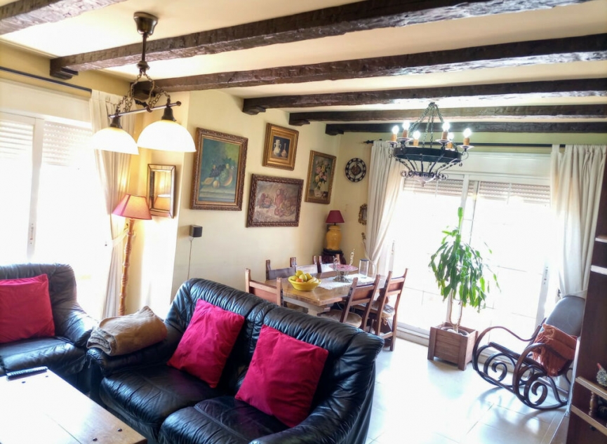 Resale - Apartment -
Las Lagunas