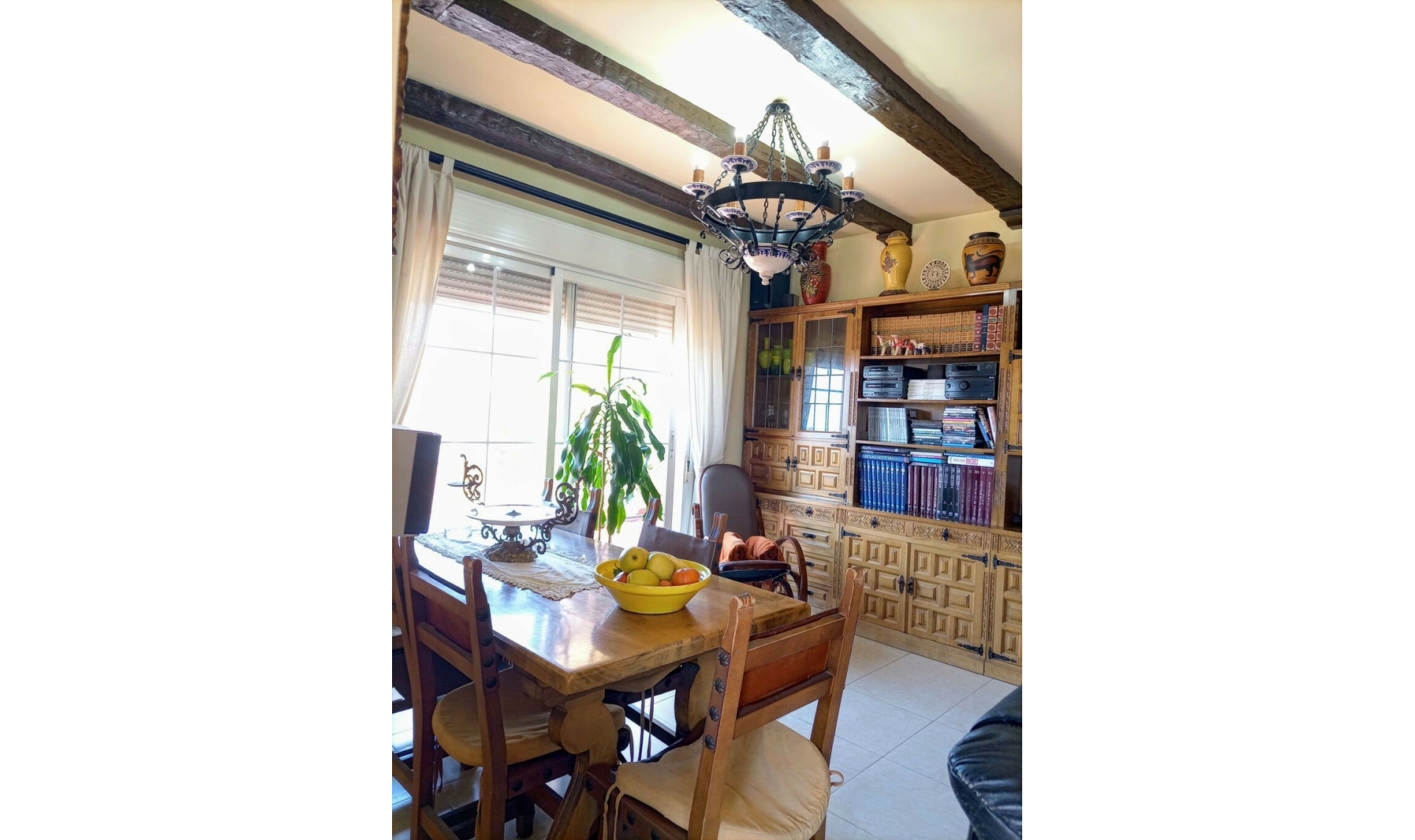 Resale - Apartment -
Las Lagunas