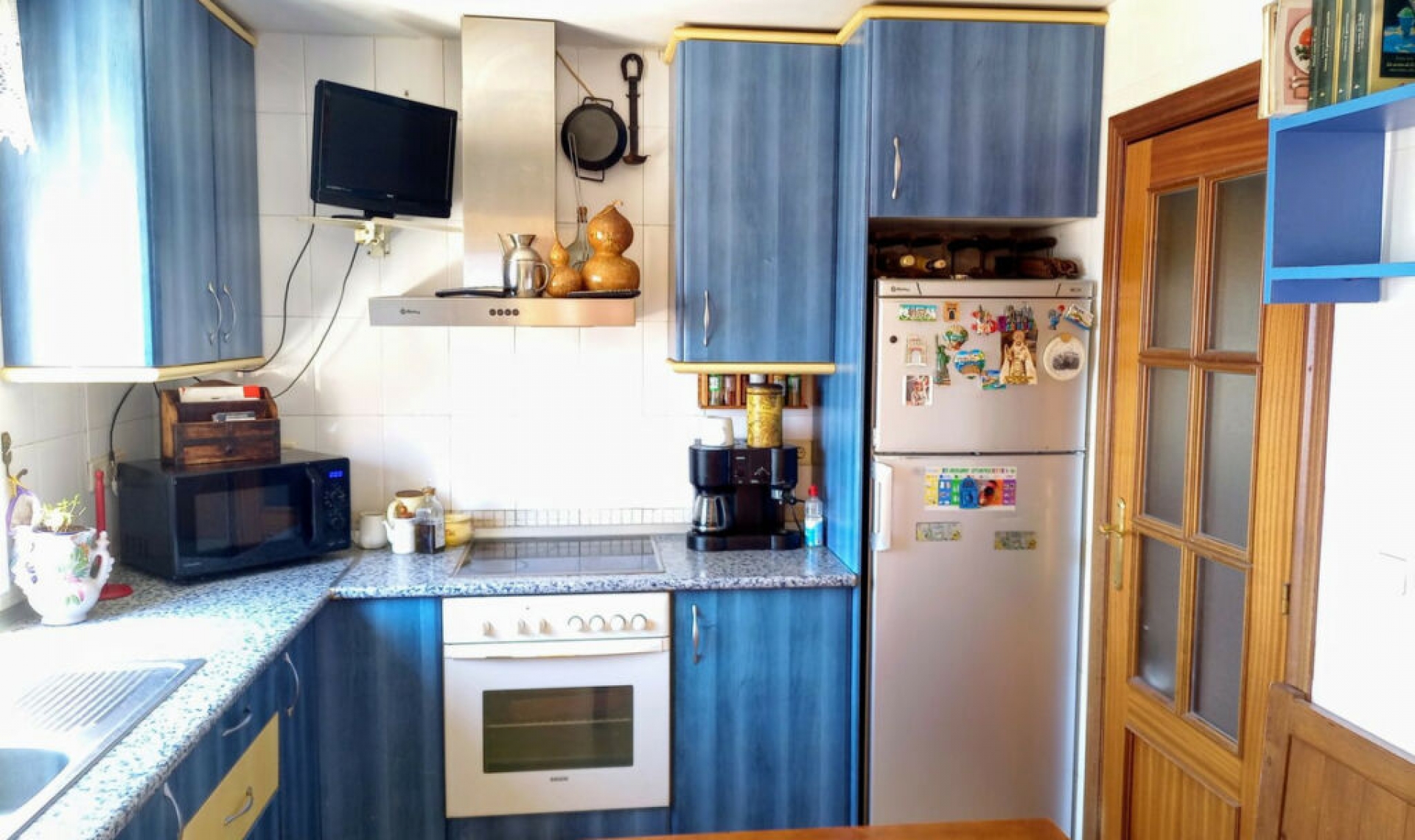 Resale - Apartment -
Las Lagunas