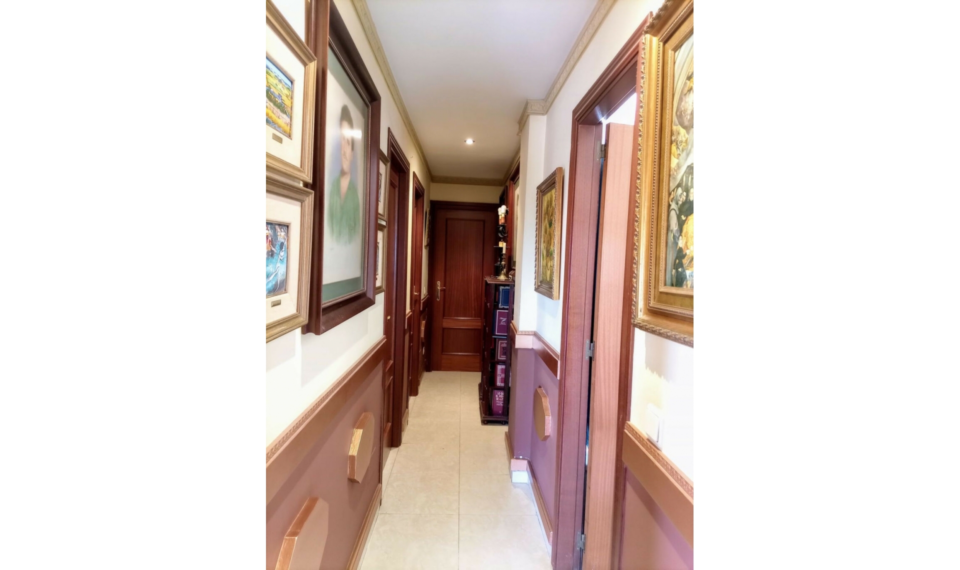 Resale - Apartment -
Las Lagunas