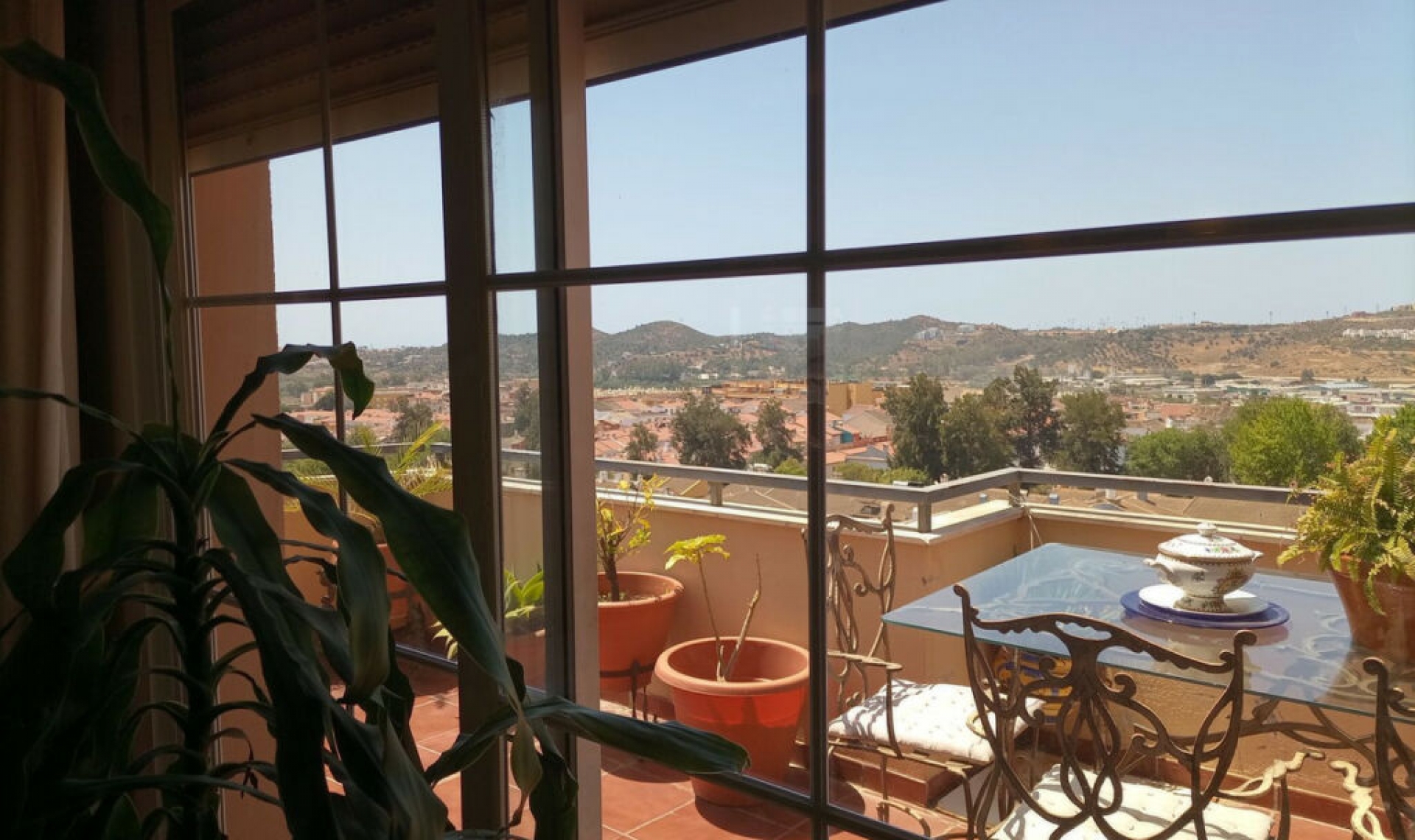 Resale - Apartment -
Las Lagunas