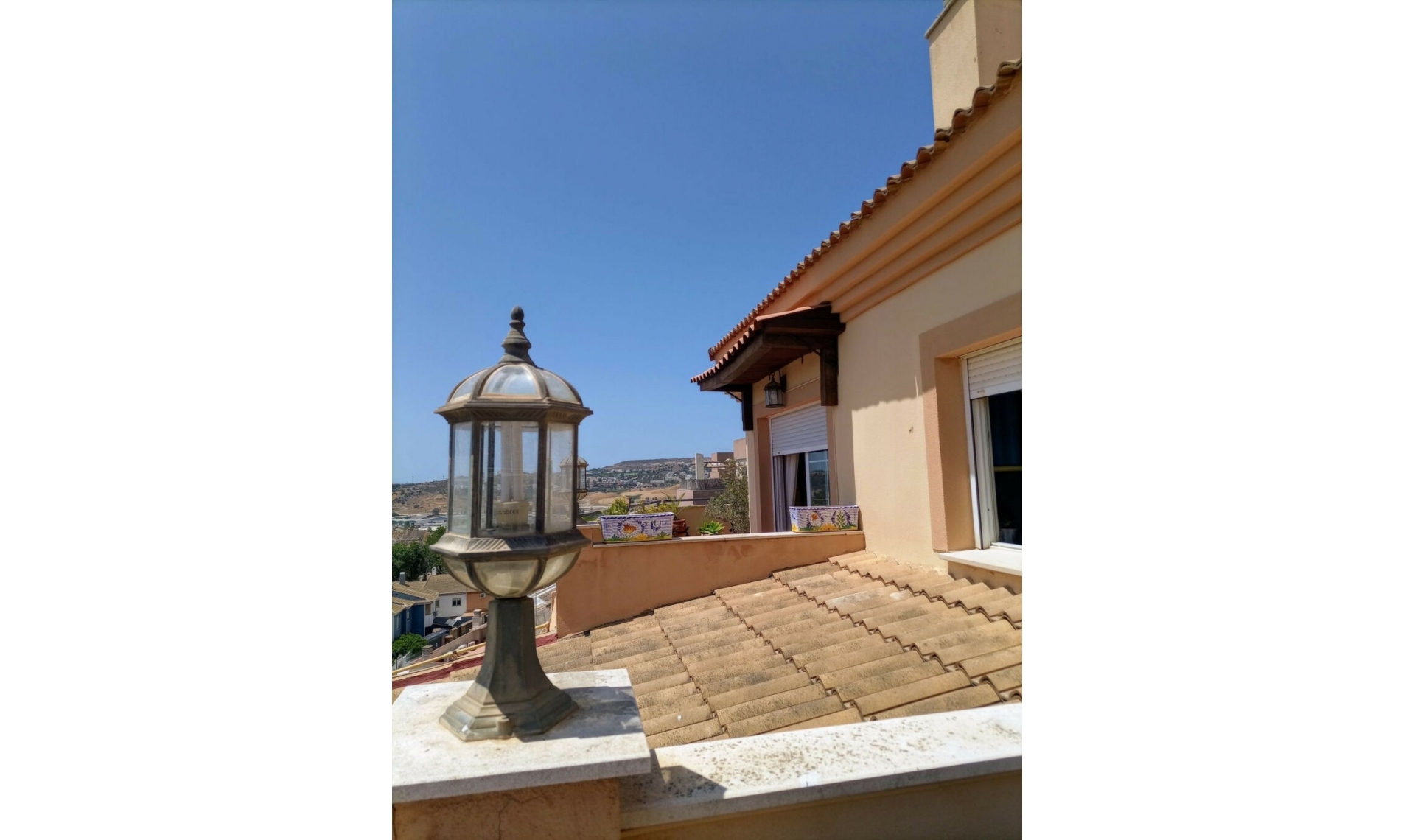 Resale - Apartment -
Las Lagunas