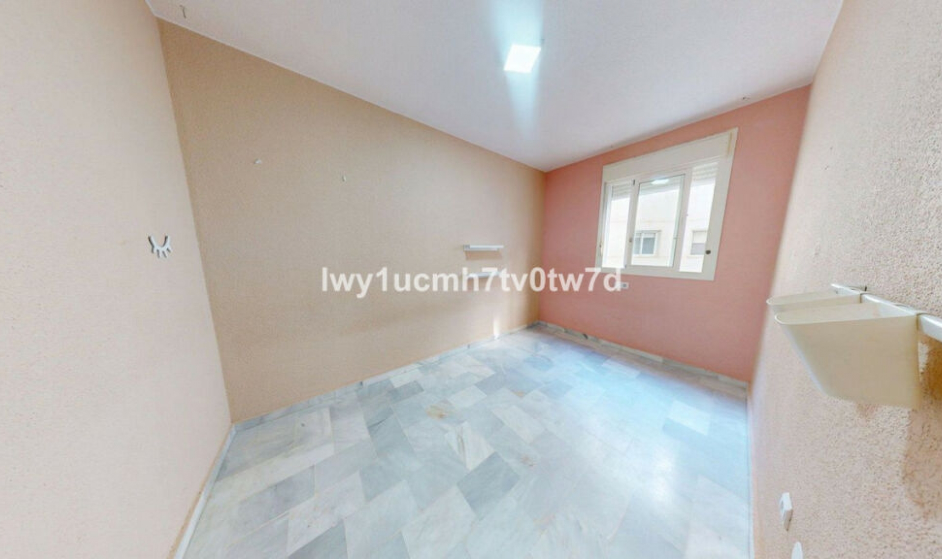 Resale - Apartment -
Las Lagunas