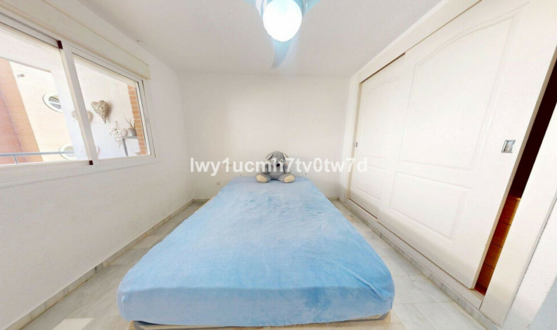 Resale - Apartment -
Las Lagunas