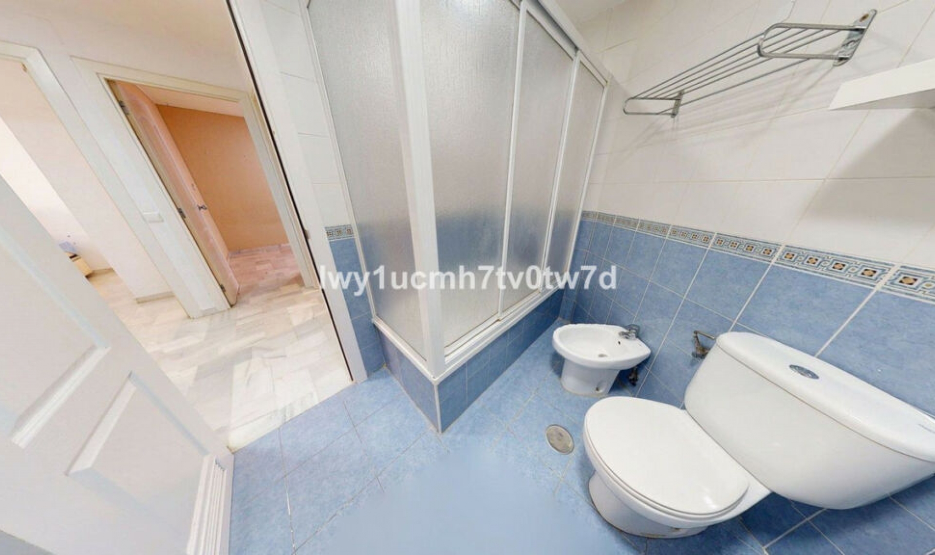 Resale - Apartment -
Las Lagunas