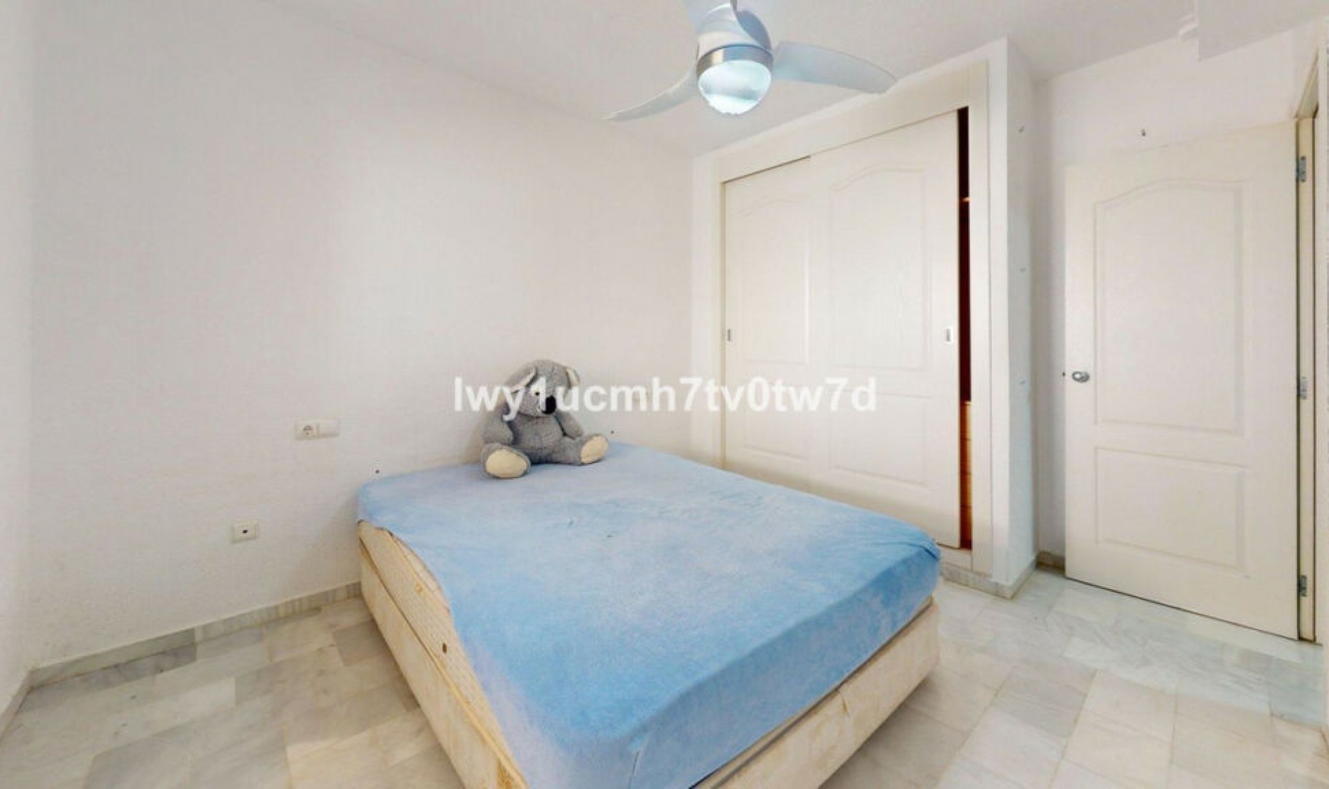 Resale - Apartment -
Las Lagunas