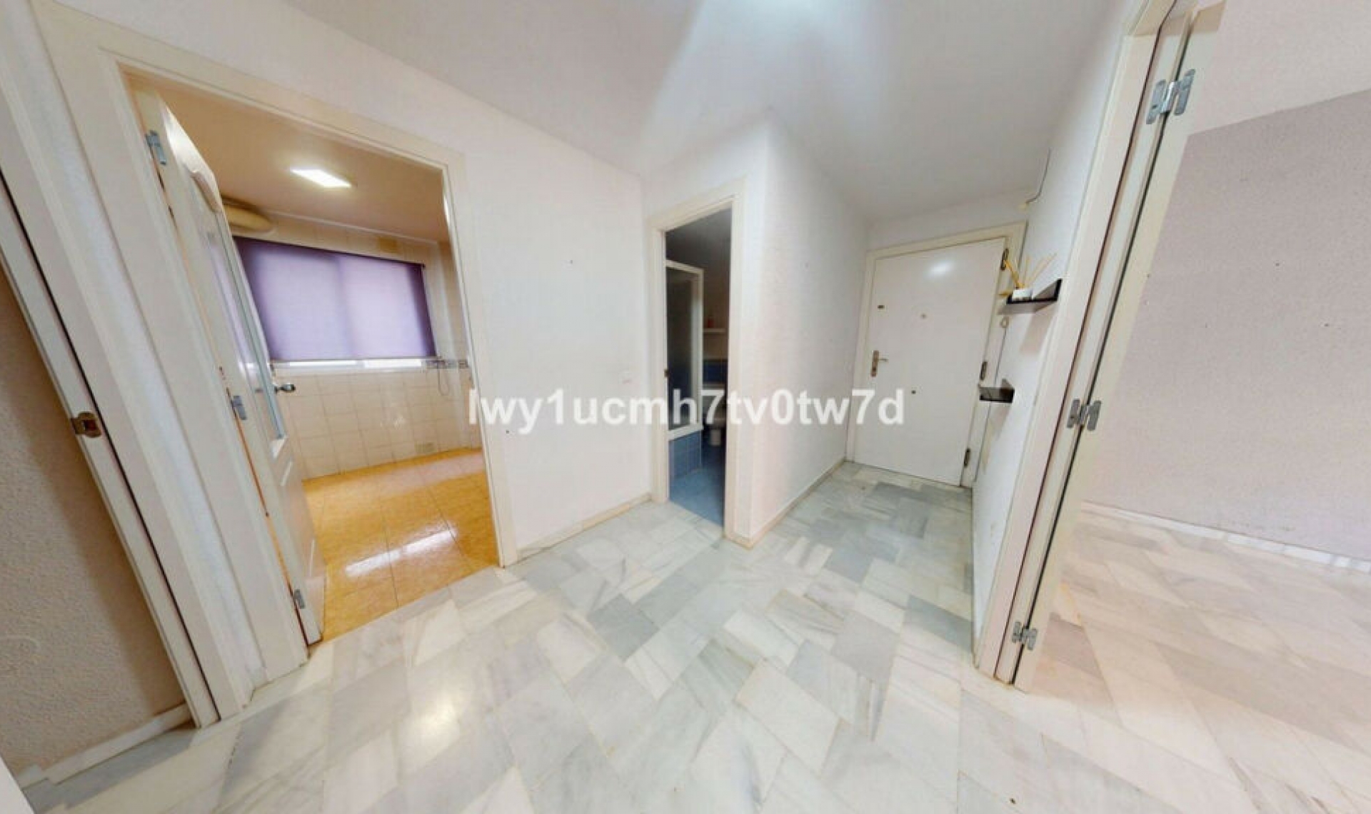 Resale - Apartment -
Las Lagunas