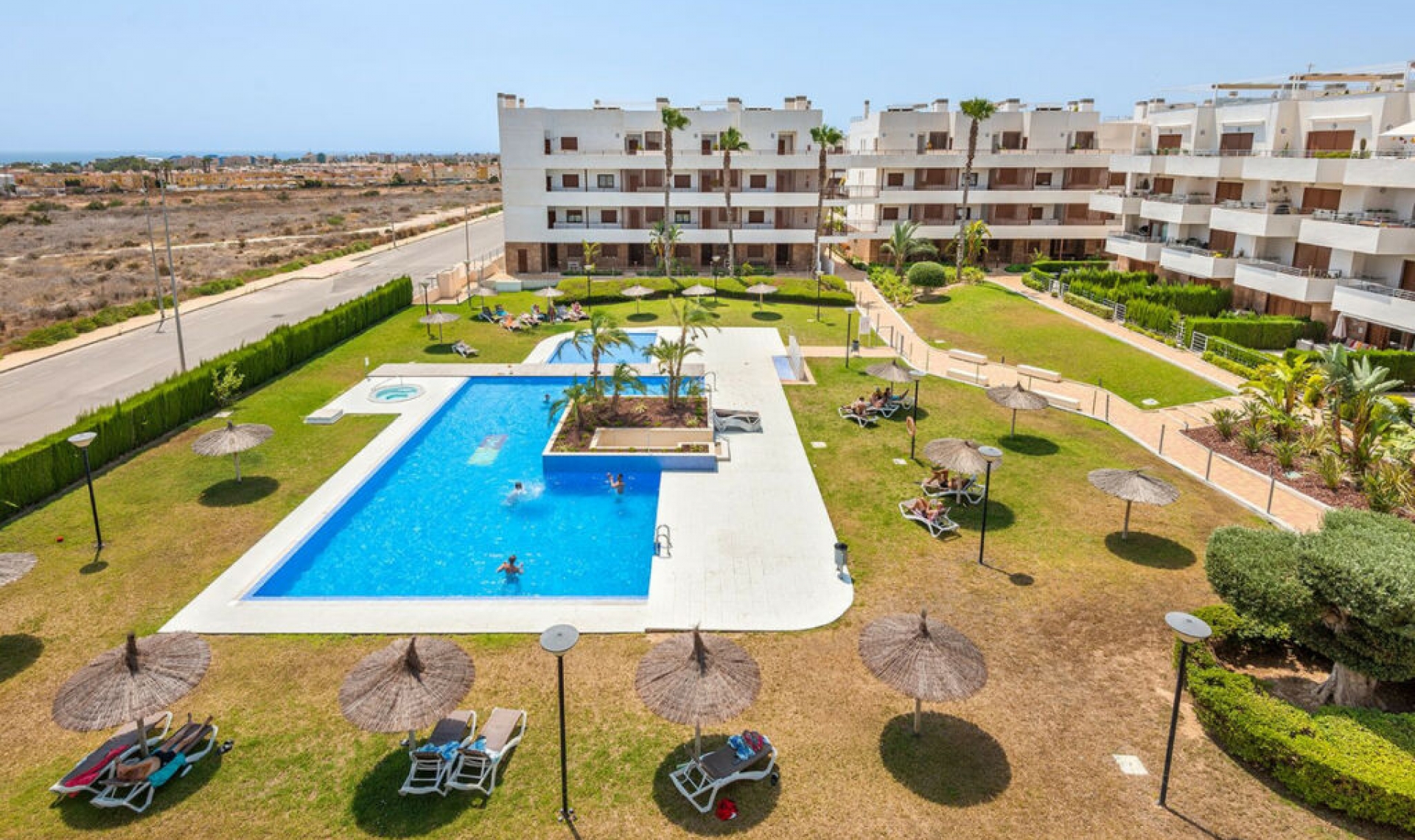 Resale - Apartment -
Lomas de Cabo Roig