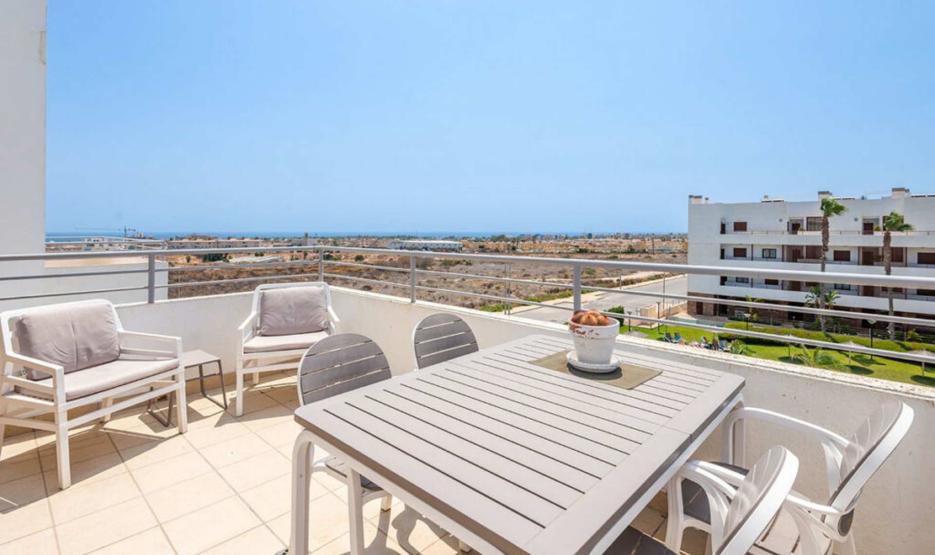 Resale - Apartment -
Lomas de Cabo Roig