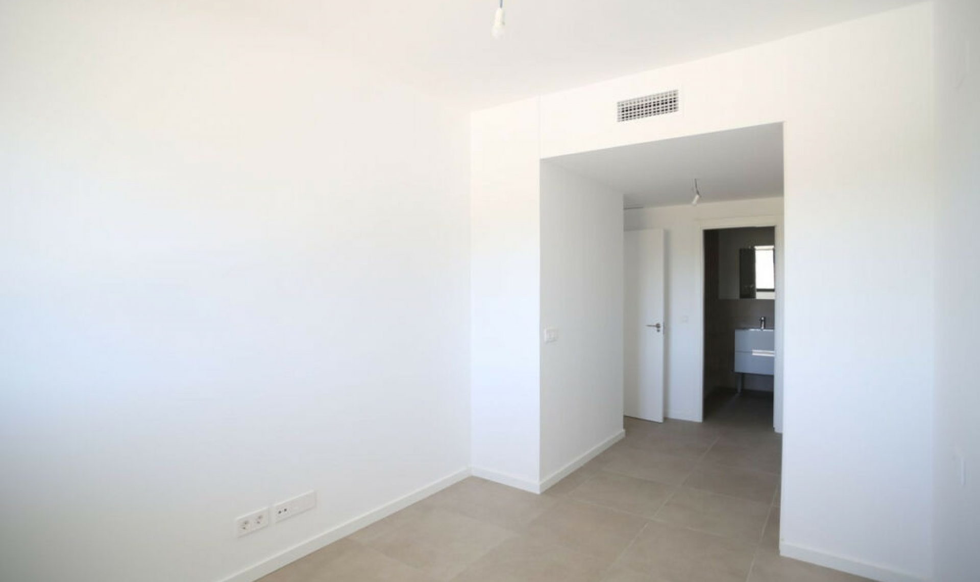Resale - Apartment -
Los Alamos