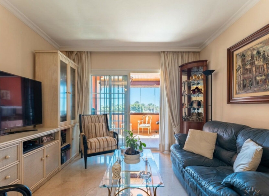 Resale - Apartment -
Los Alamos
