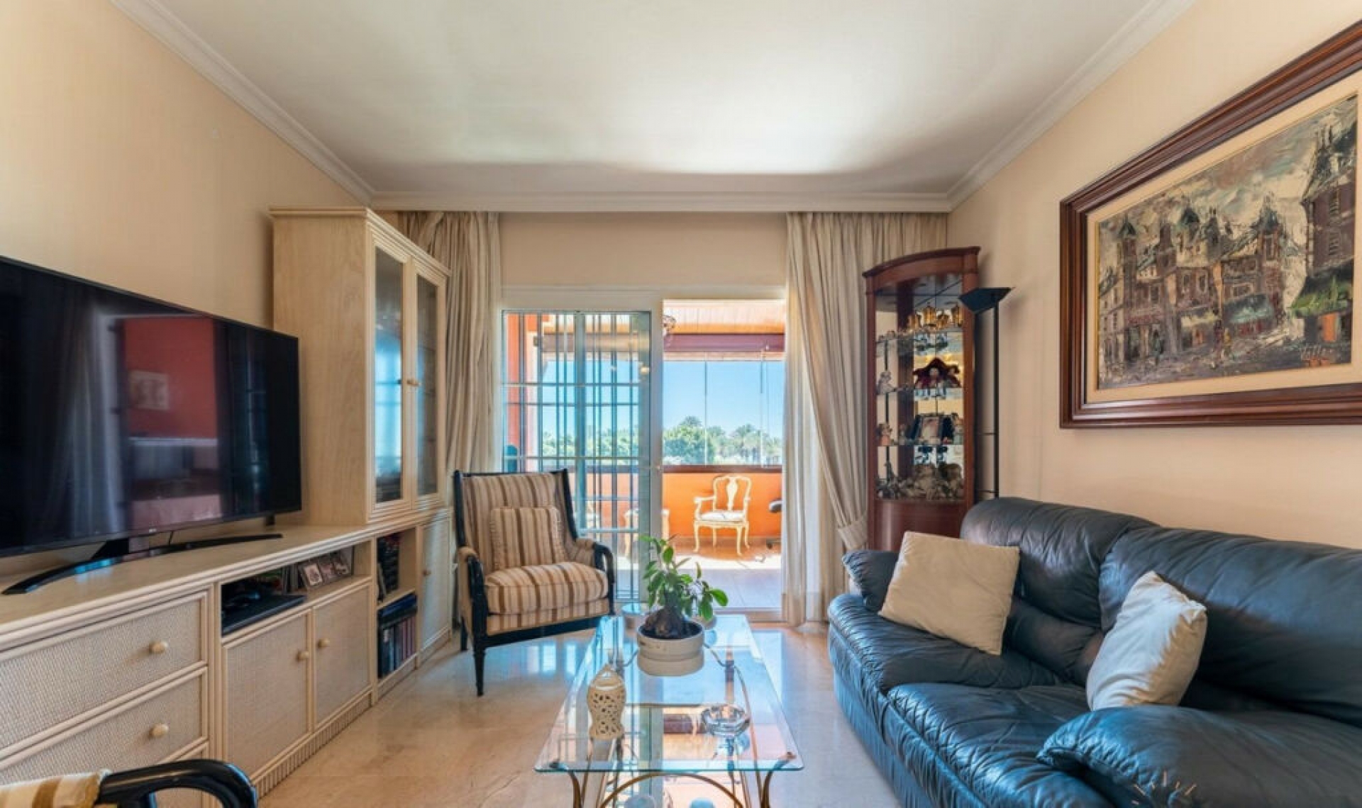 Resale - Apartment -
Los Alamos