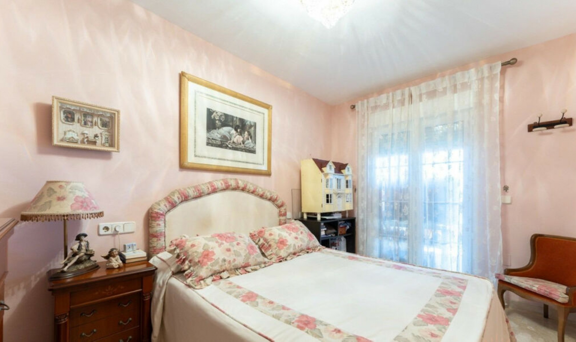 Resale - Apartment -
Los Alamos