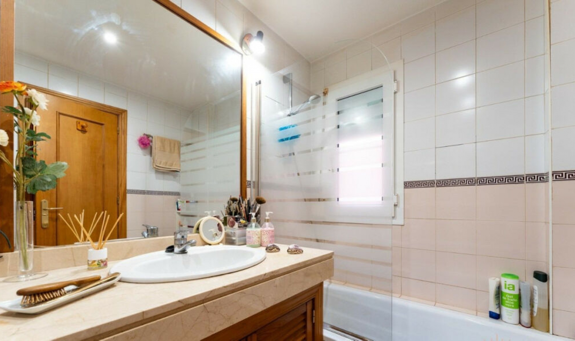 Resale - Apartment -
Los Alamos