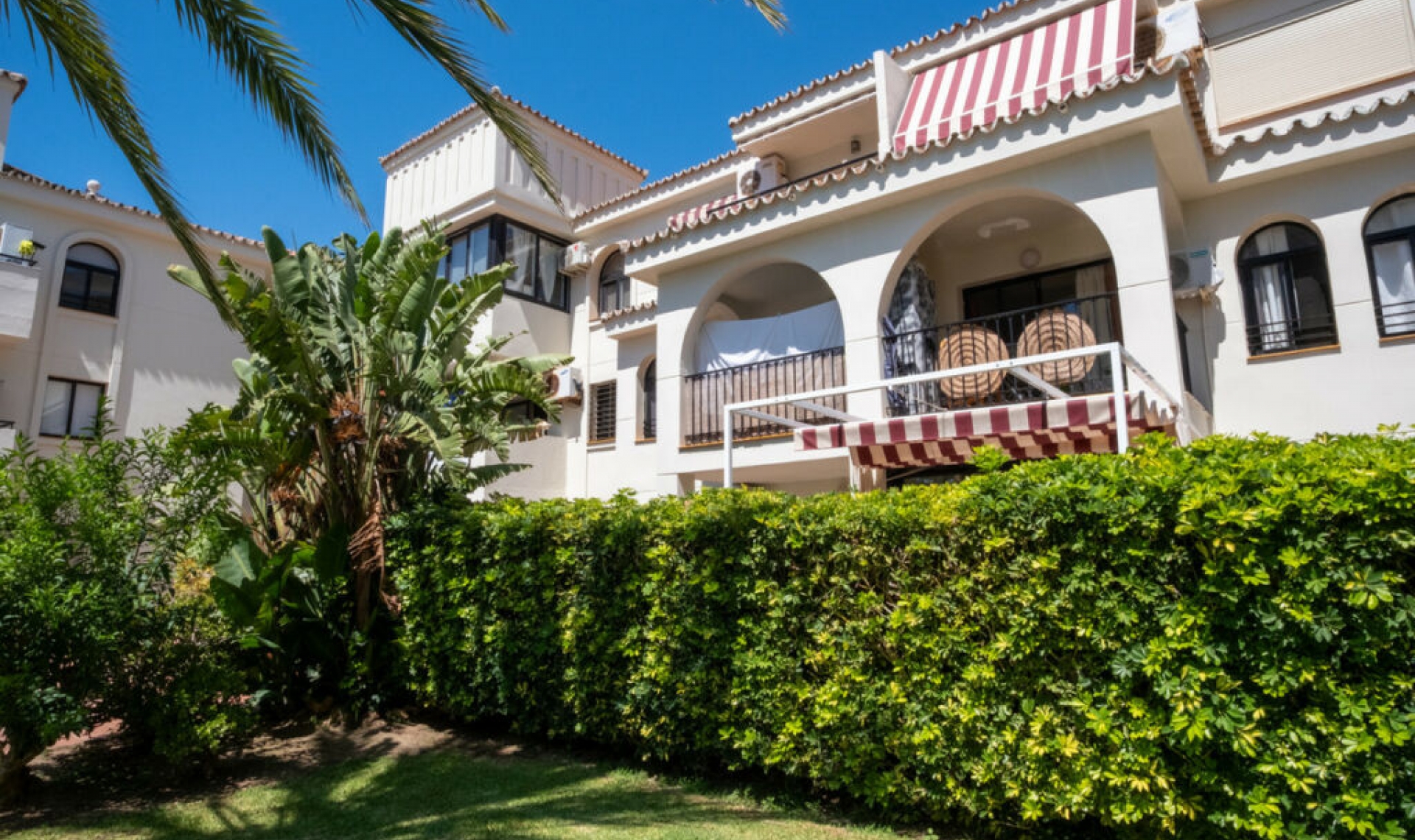 Resale - Apartment -
Los Alamos