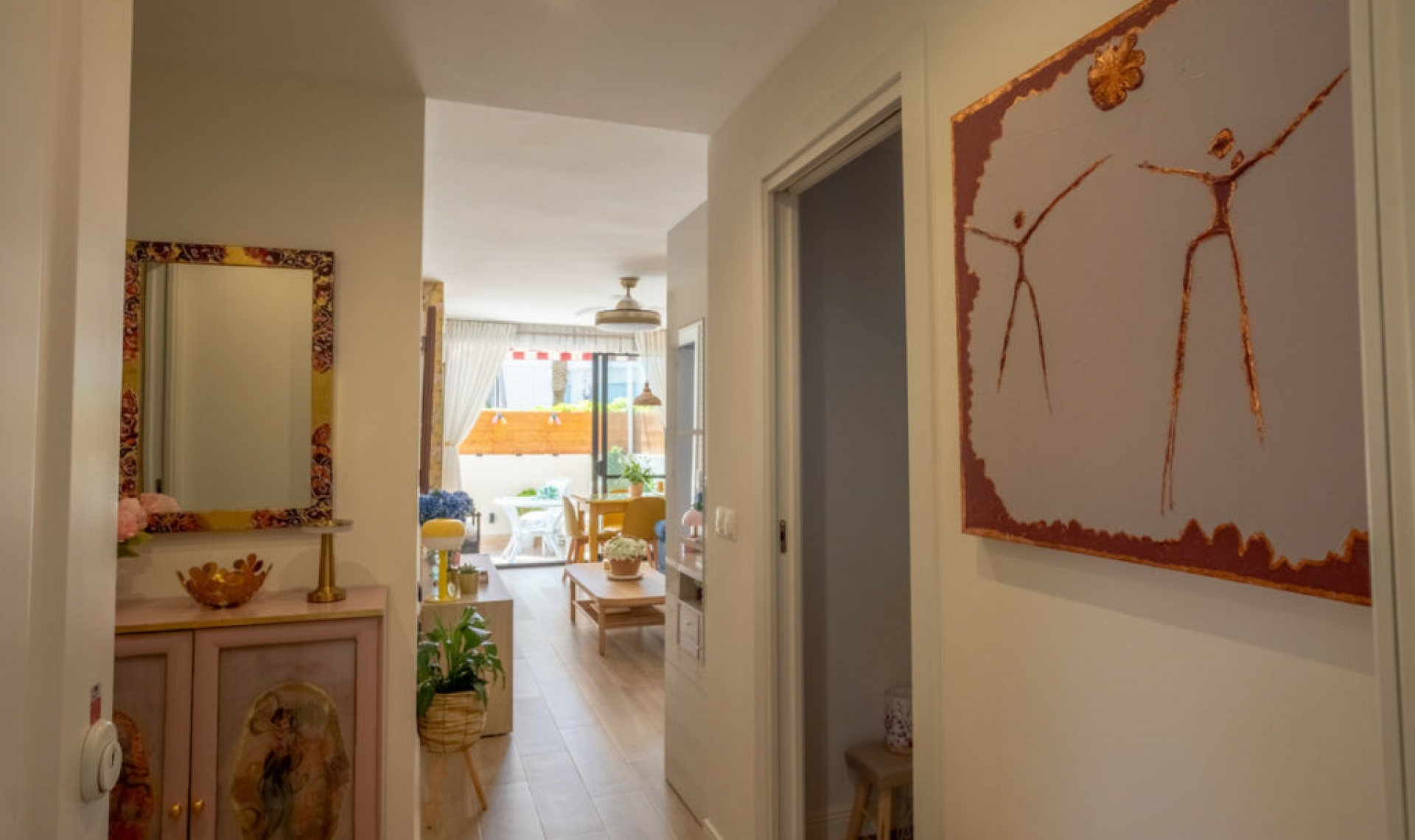Resale - Apartment -
Los Alamos
