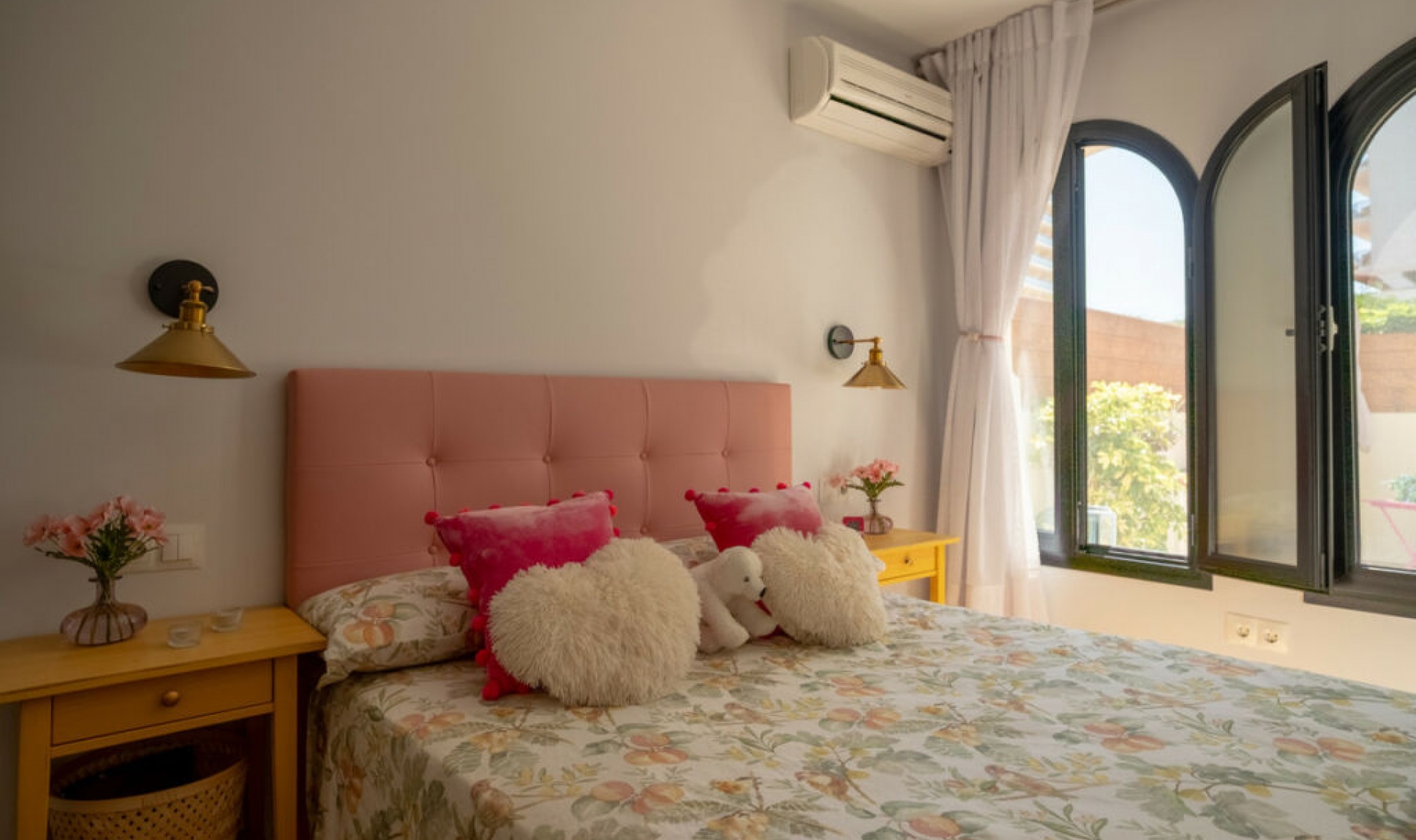 Resale - Apartment -
Los Alamos