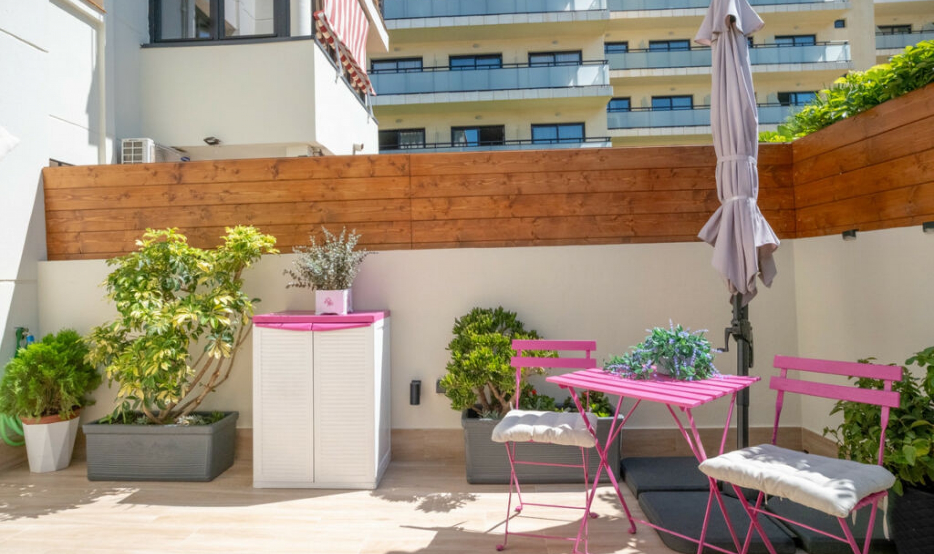 Resale - Apartment -
Los Alamos