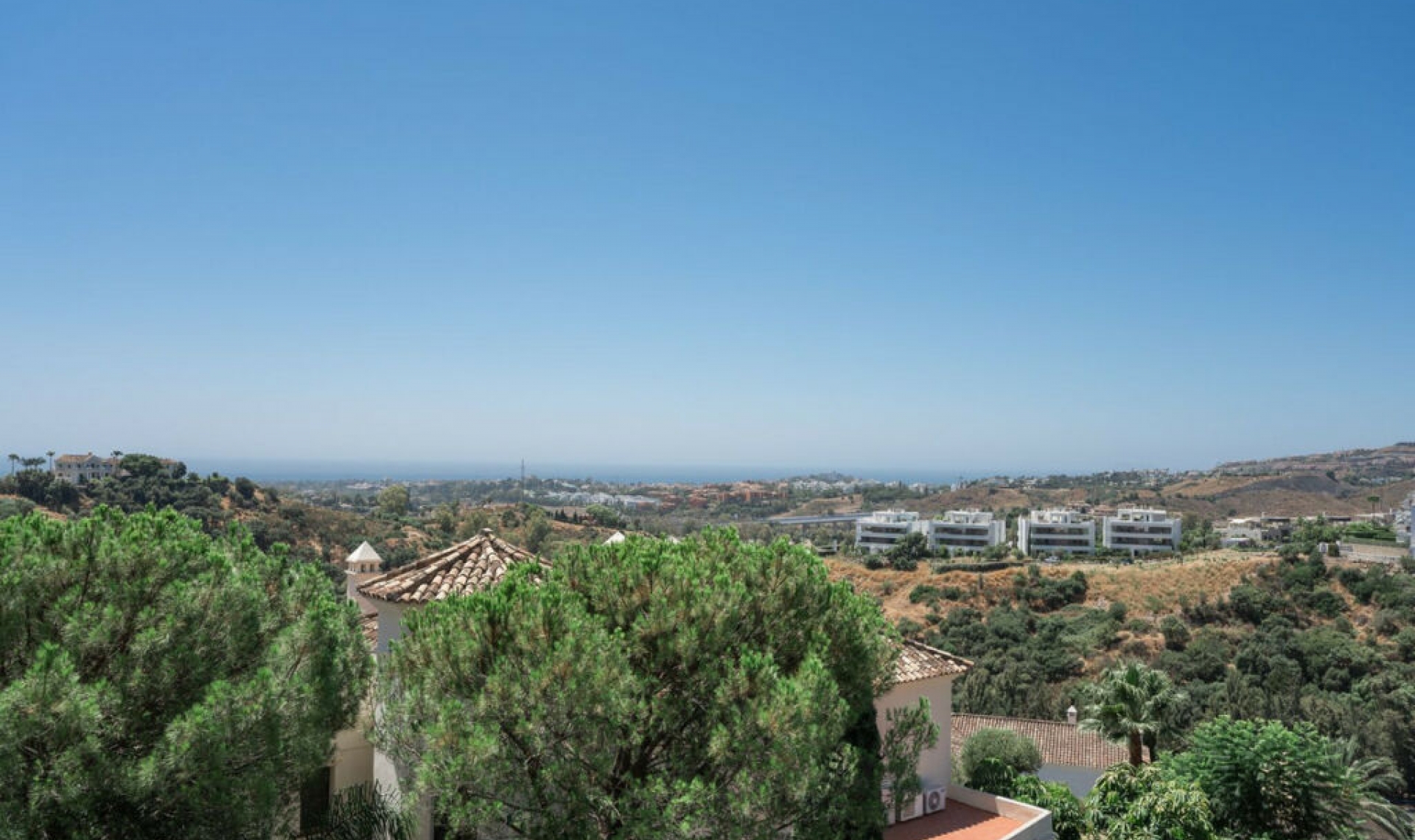 Resale - Apartment -
Los Almendros