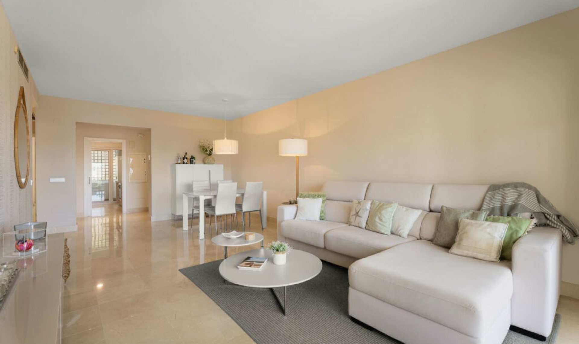 Resale - Apartment -
Los Almendros