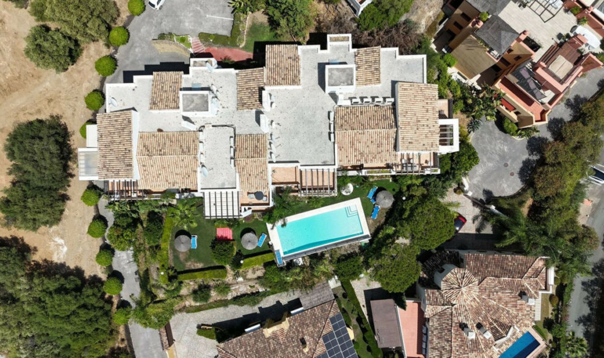 Resale - Apartment -
Los Almendros