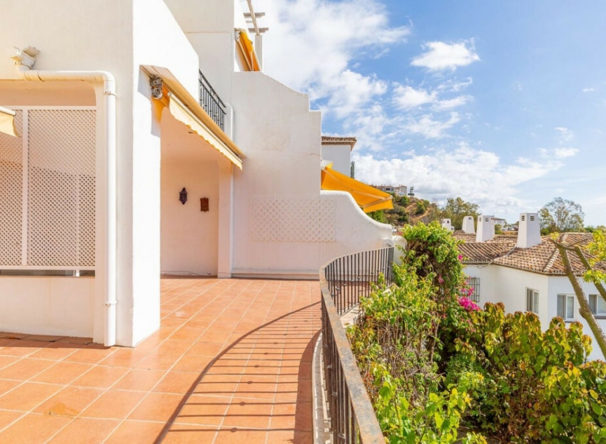 Resale - Apartment -
Los Almendros