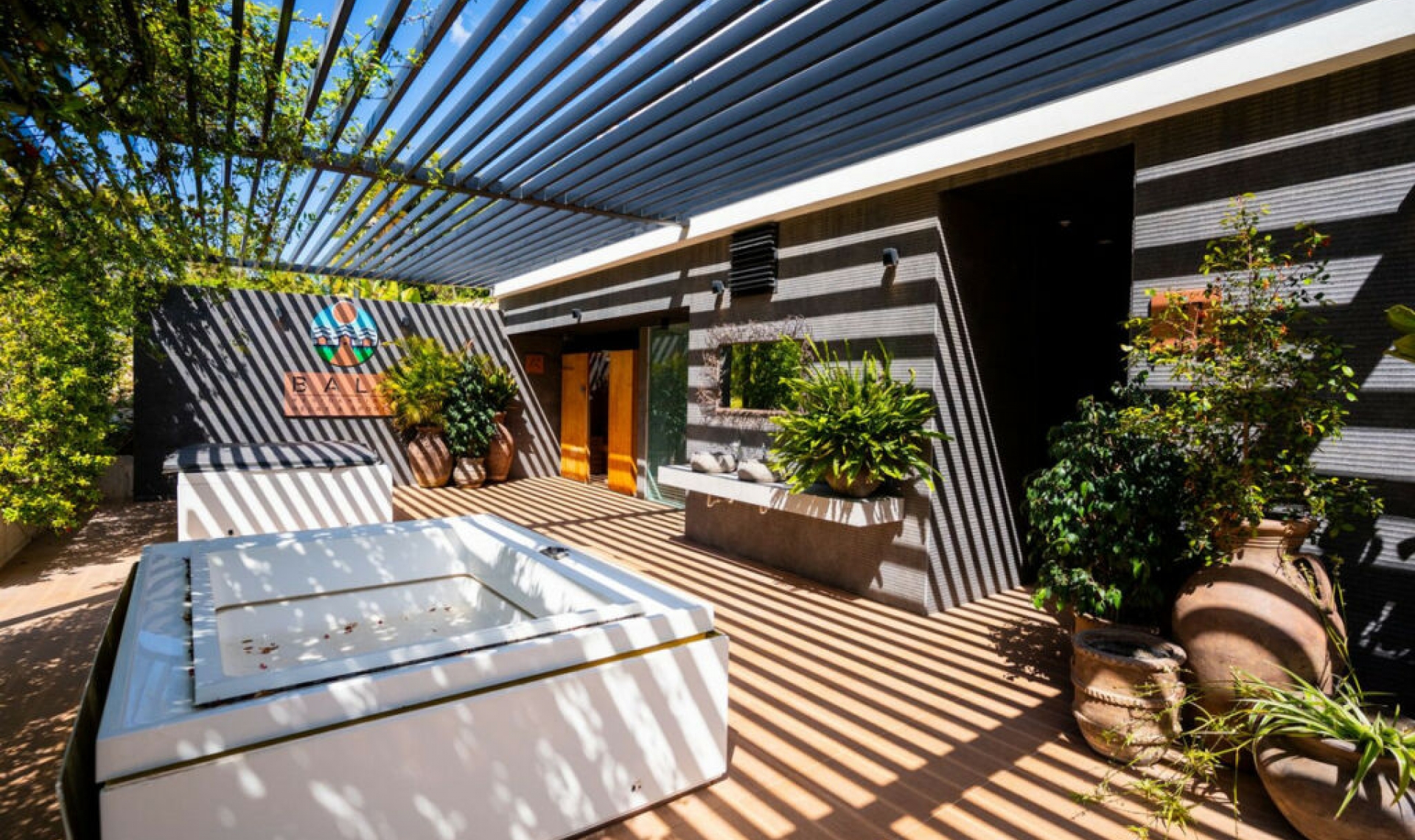 Resale - Apartment -
Los Altos