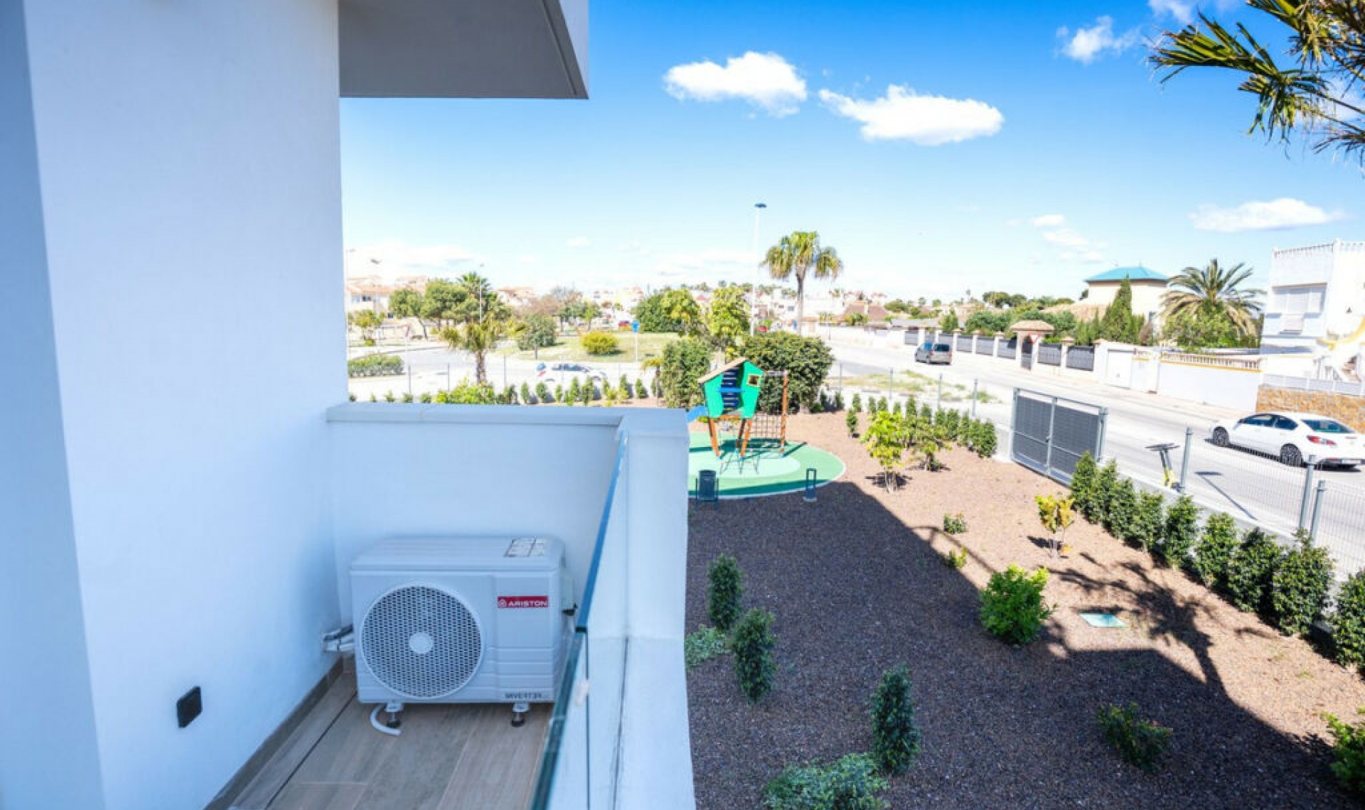 Resale - Apartment -
Los Altos