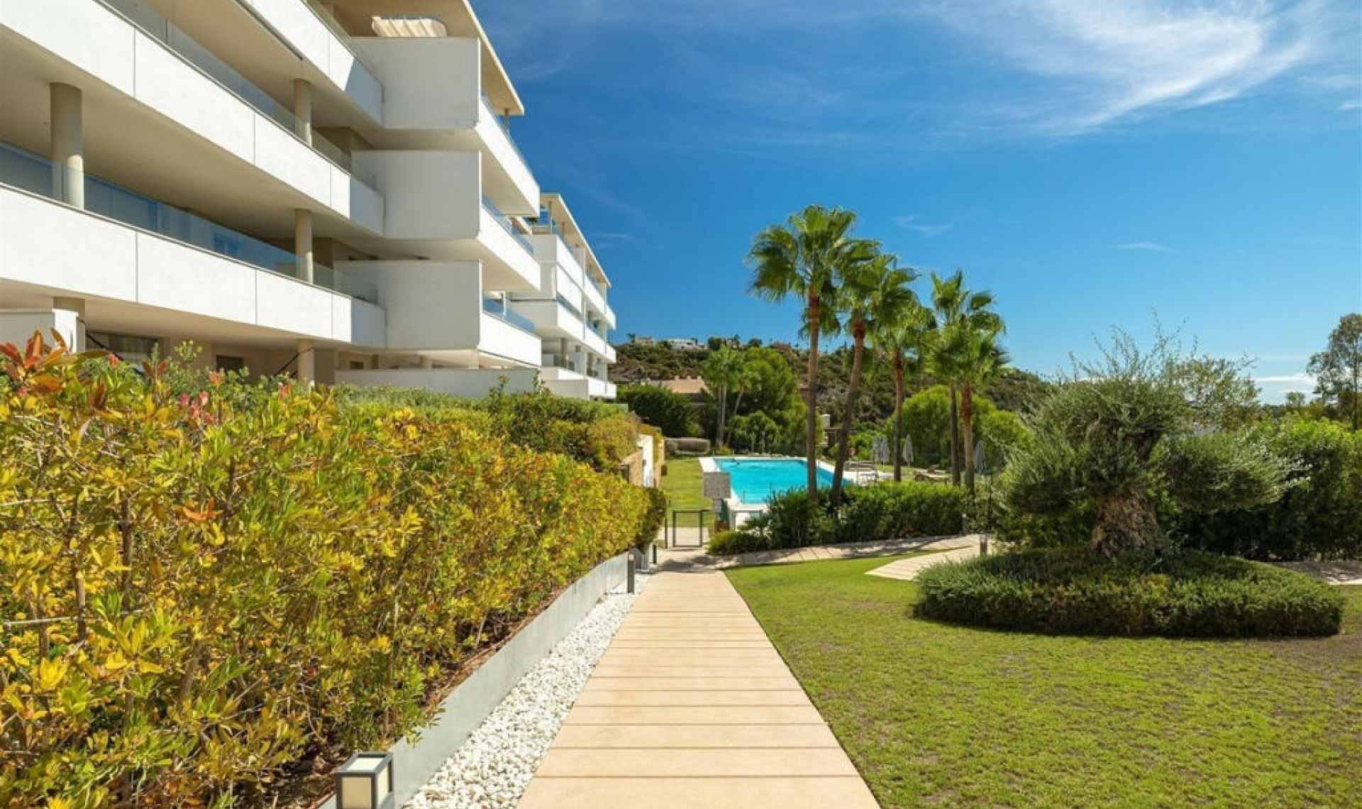 Resale - Apartment -
Los Arqueros