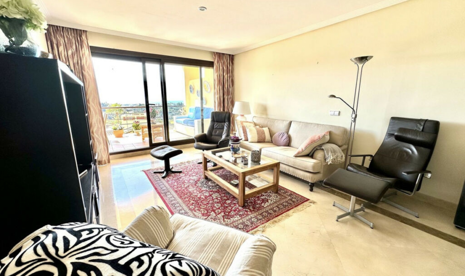 Resale - Apartment -
Los Arqueros