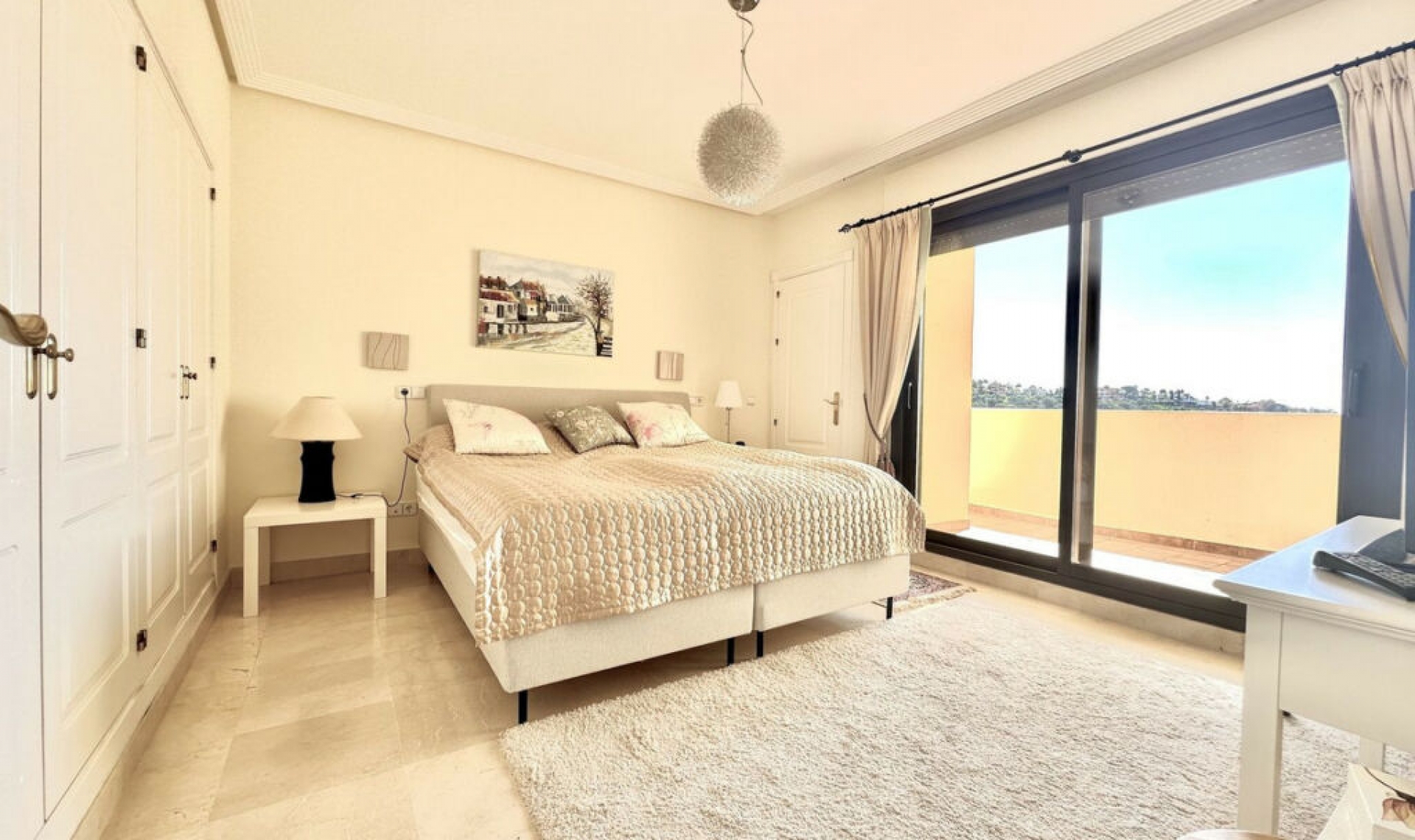 Resale - Apartment -
Los Arqueros