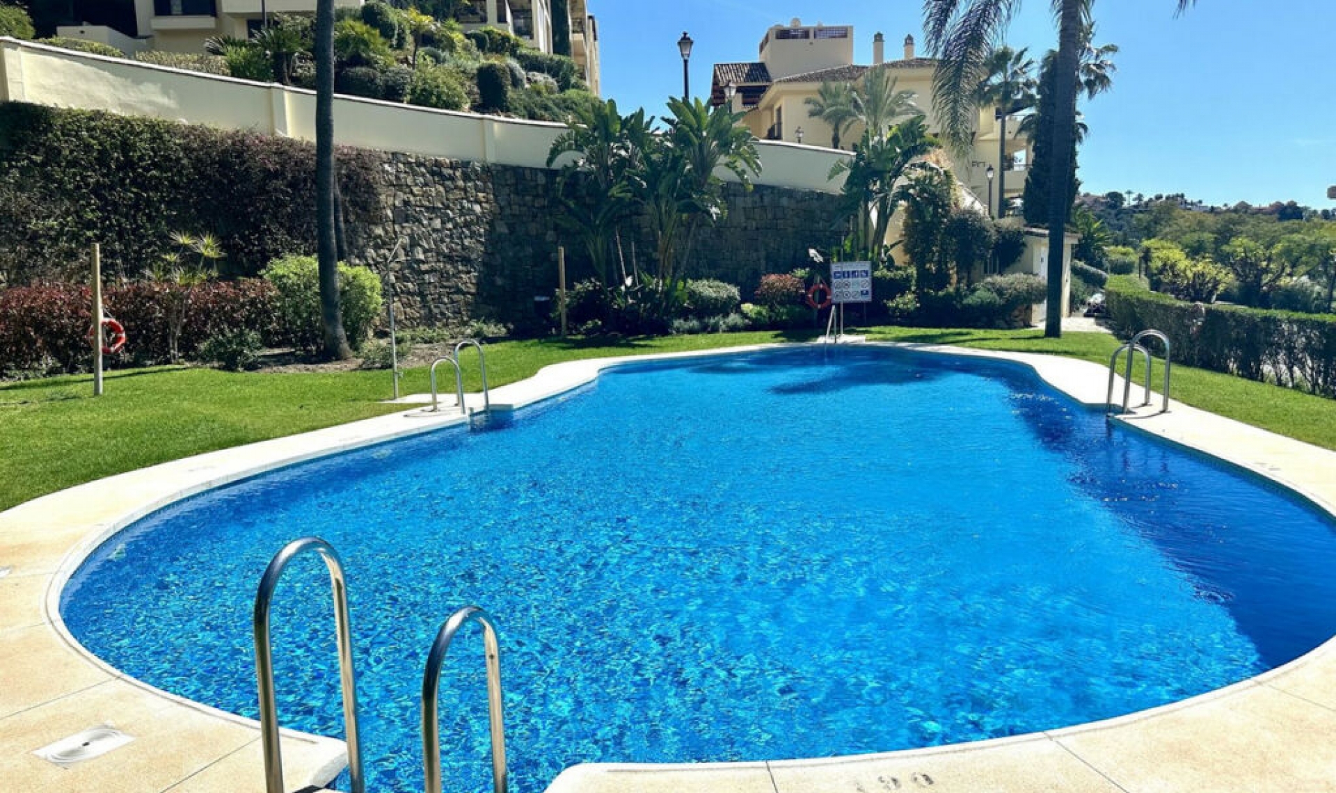 Resale - Apartment -
Los Arqueros