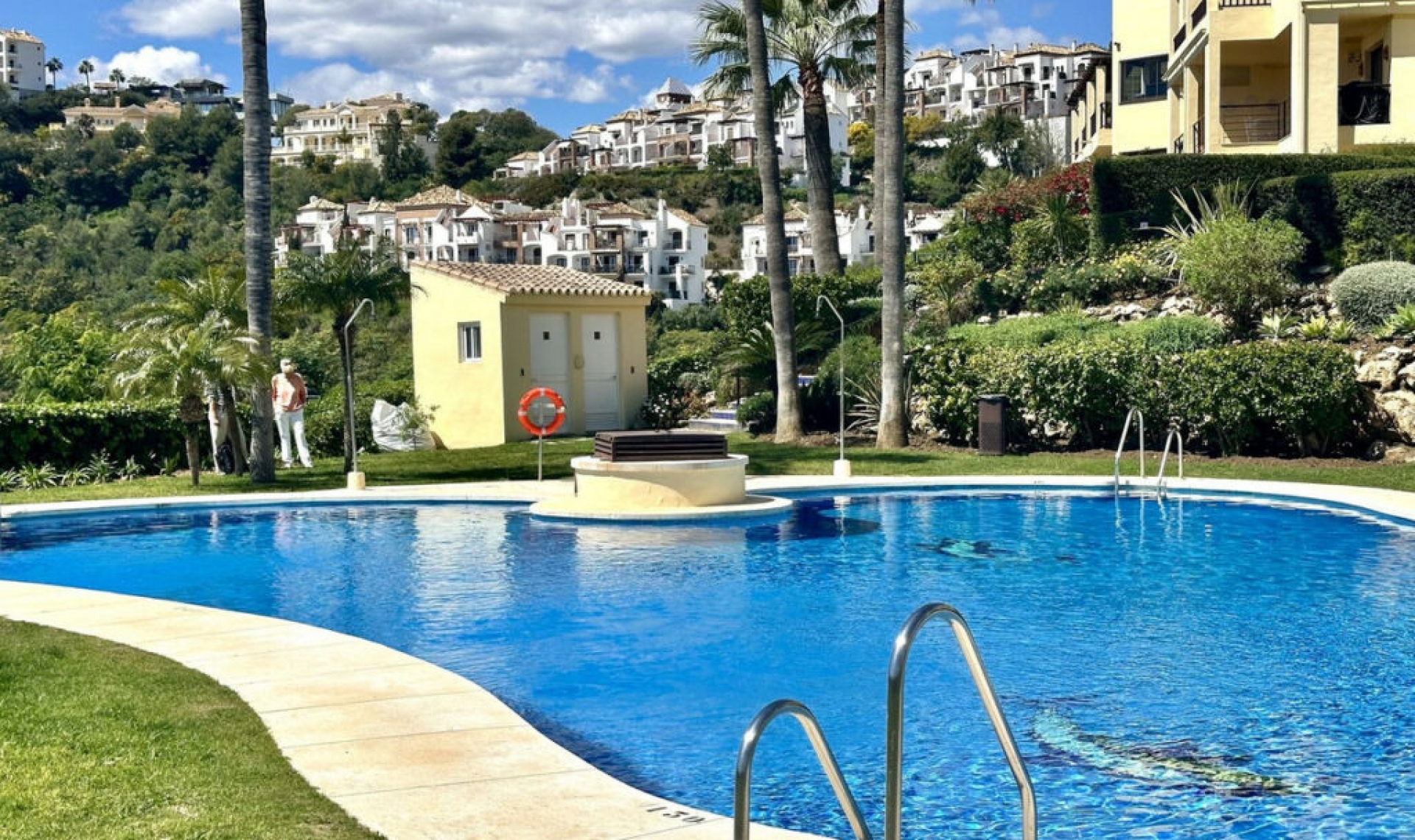 Resale - Apartment -
Los Arqueros