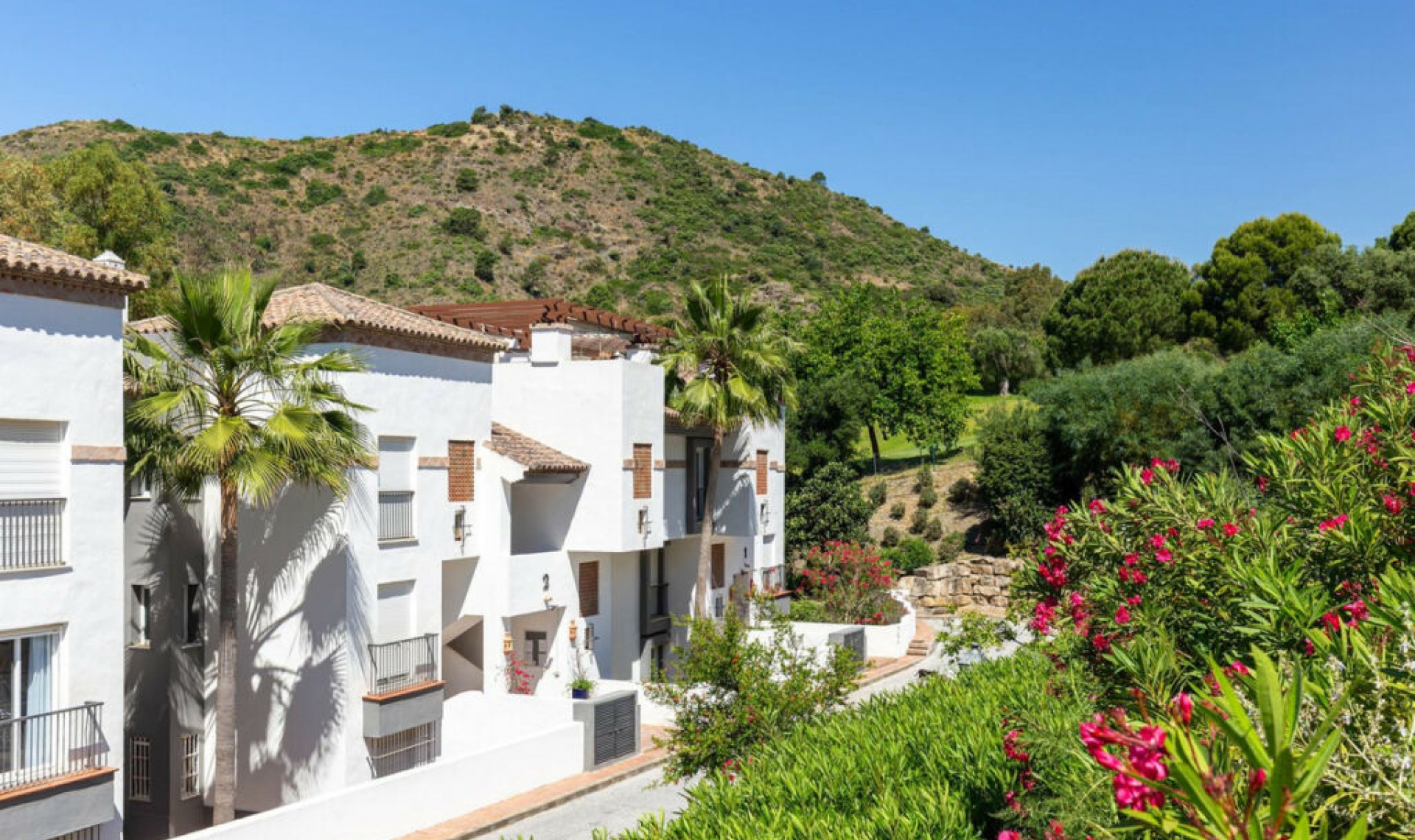 Resale - Apartment -
Los Arqueros