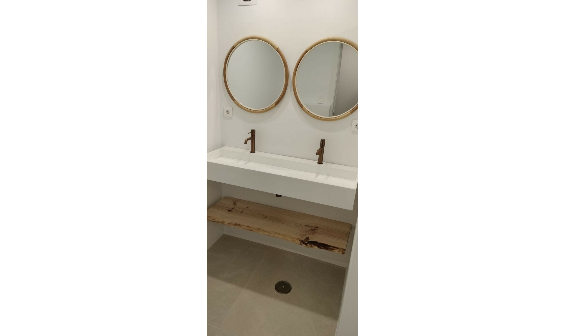 Resale - Apartment -
Los Arqueros
