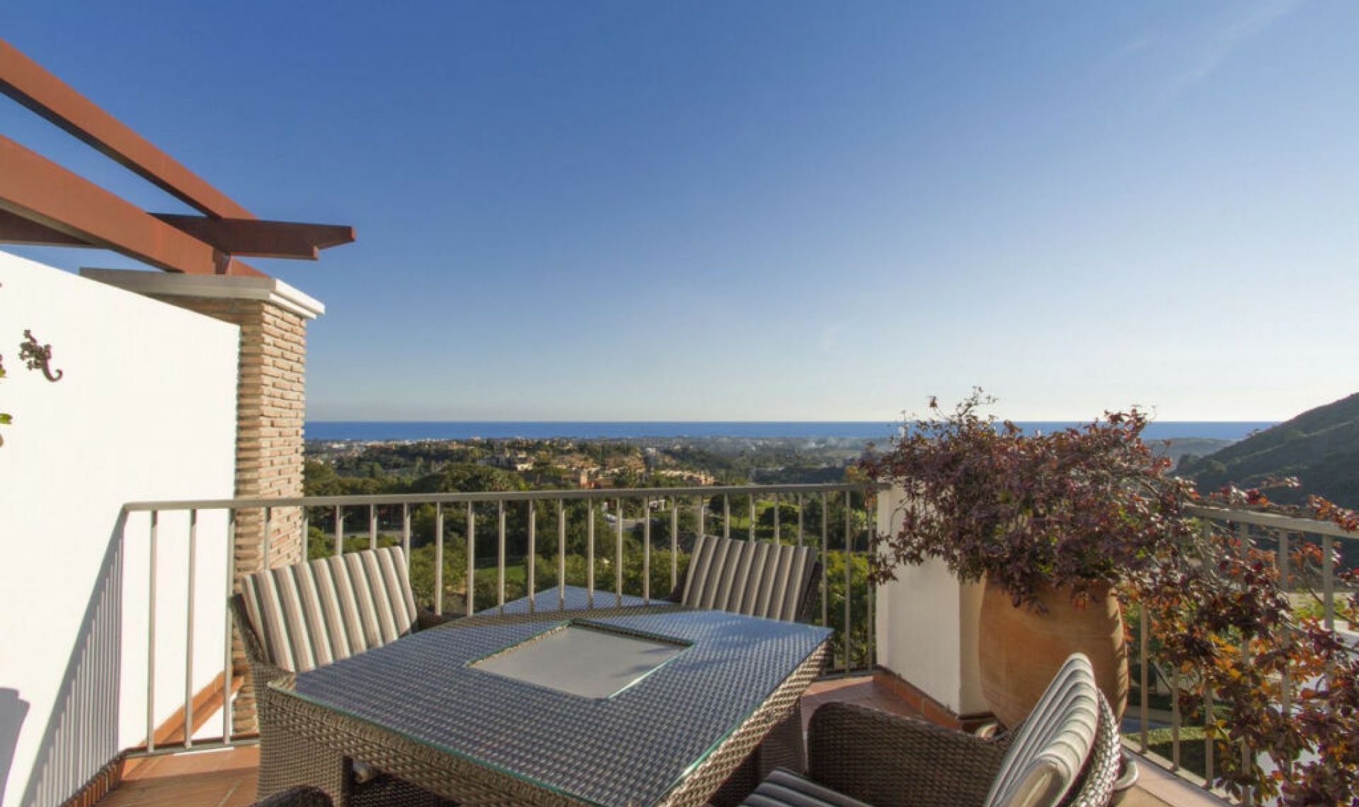 Resale - Apartment -
Los Arqueros