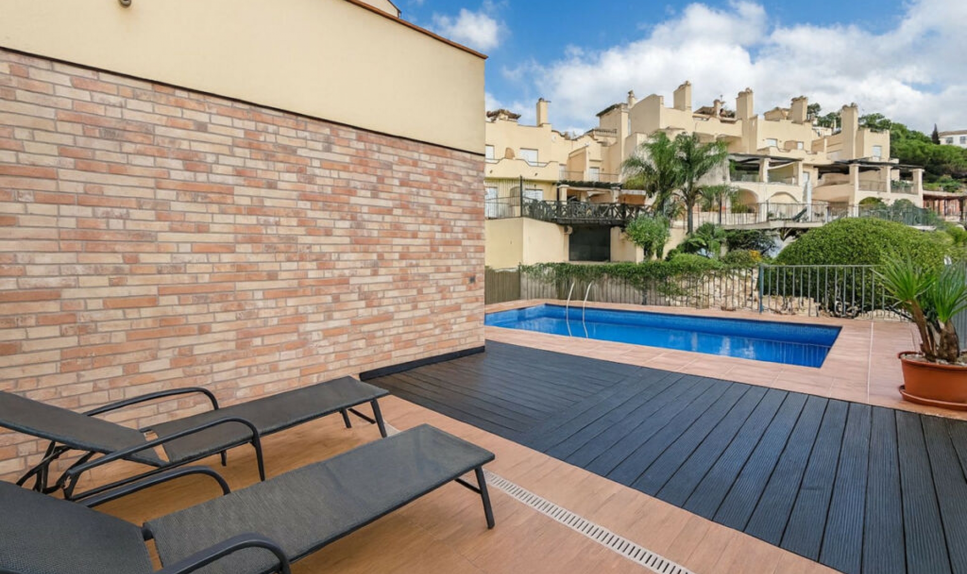 Resale - Apartment -
Los Arqueros
