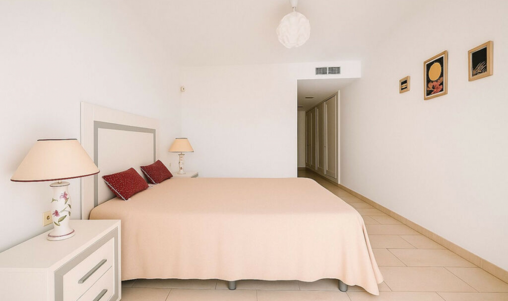Resale - Apartment -
Los Arqueros