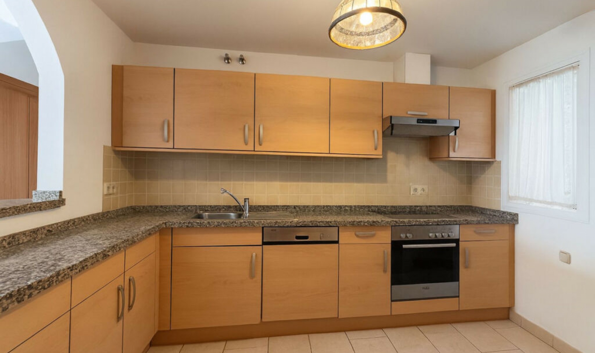 Resale - Apartment -
Los Arqueros