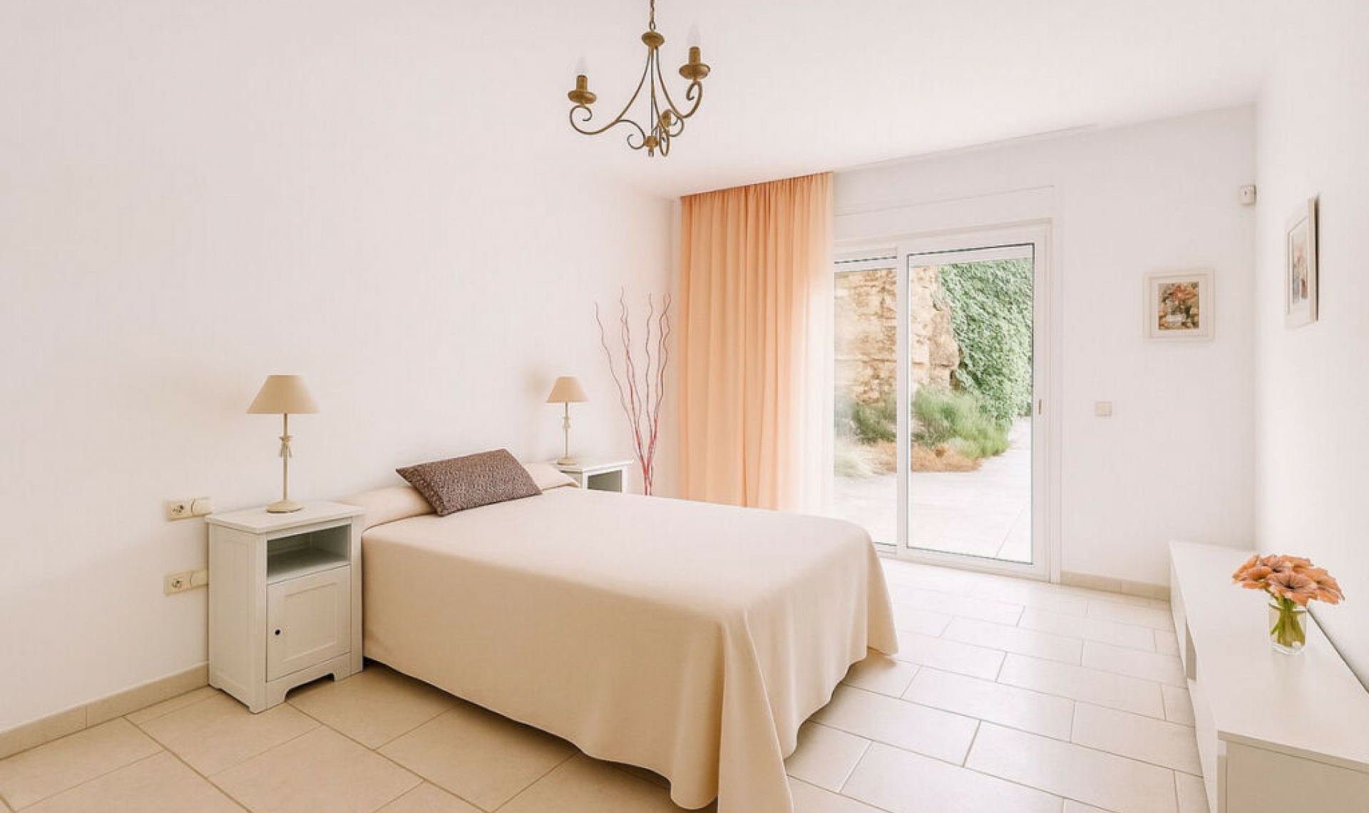 Resale - Apartment -
Los Arqueros