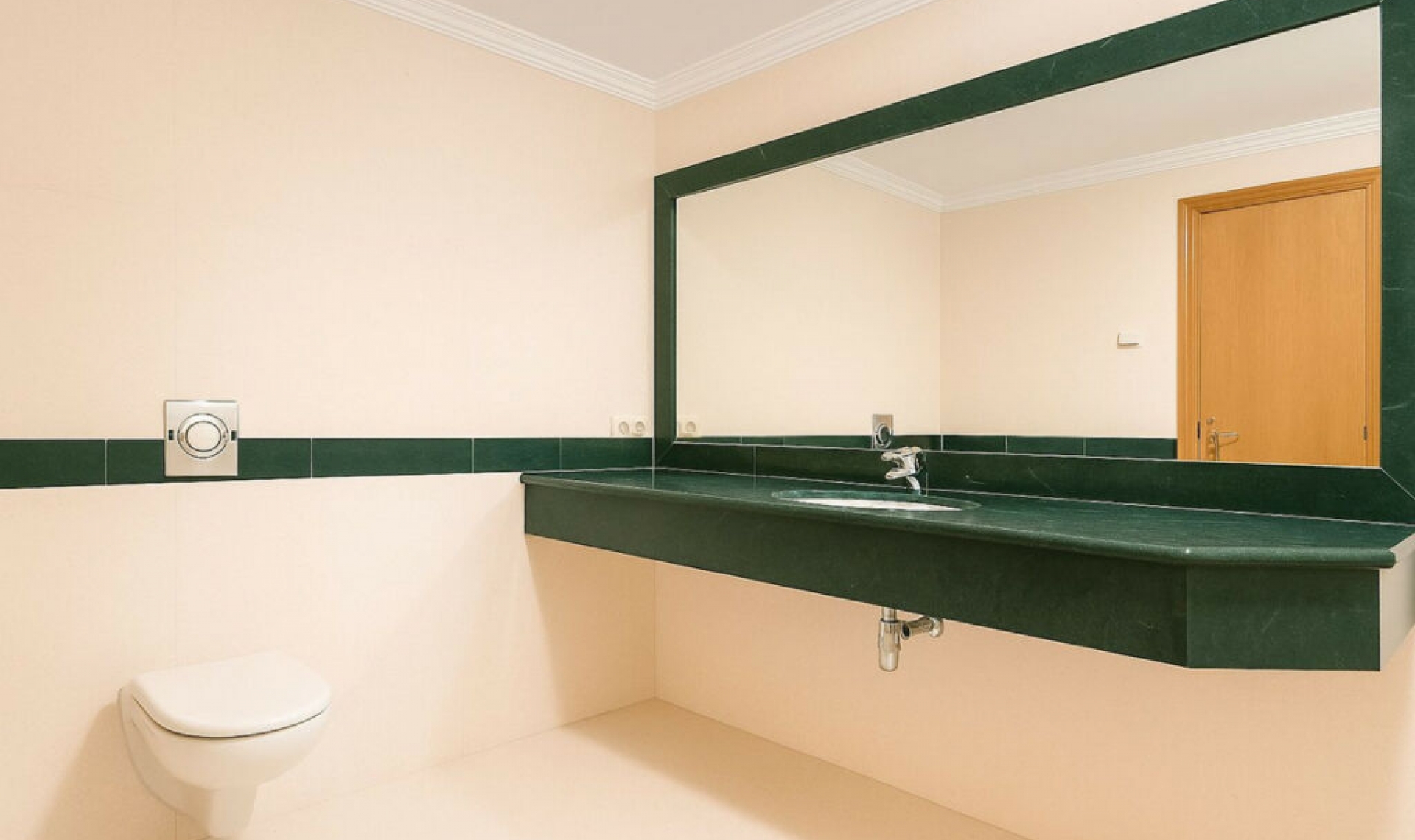 Resale - Apartment -
Los Arqueros